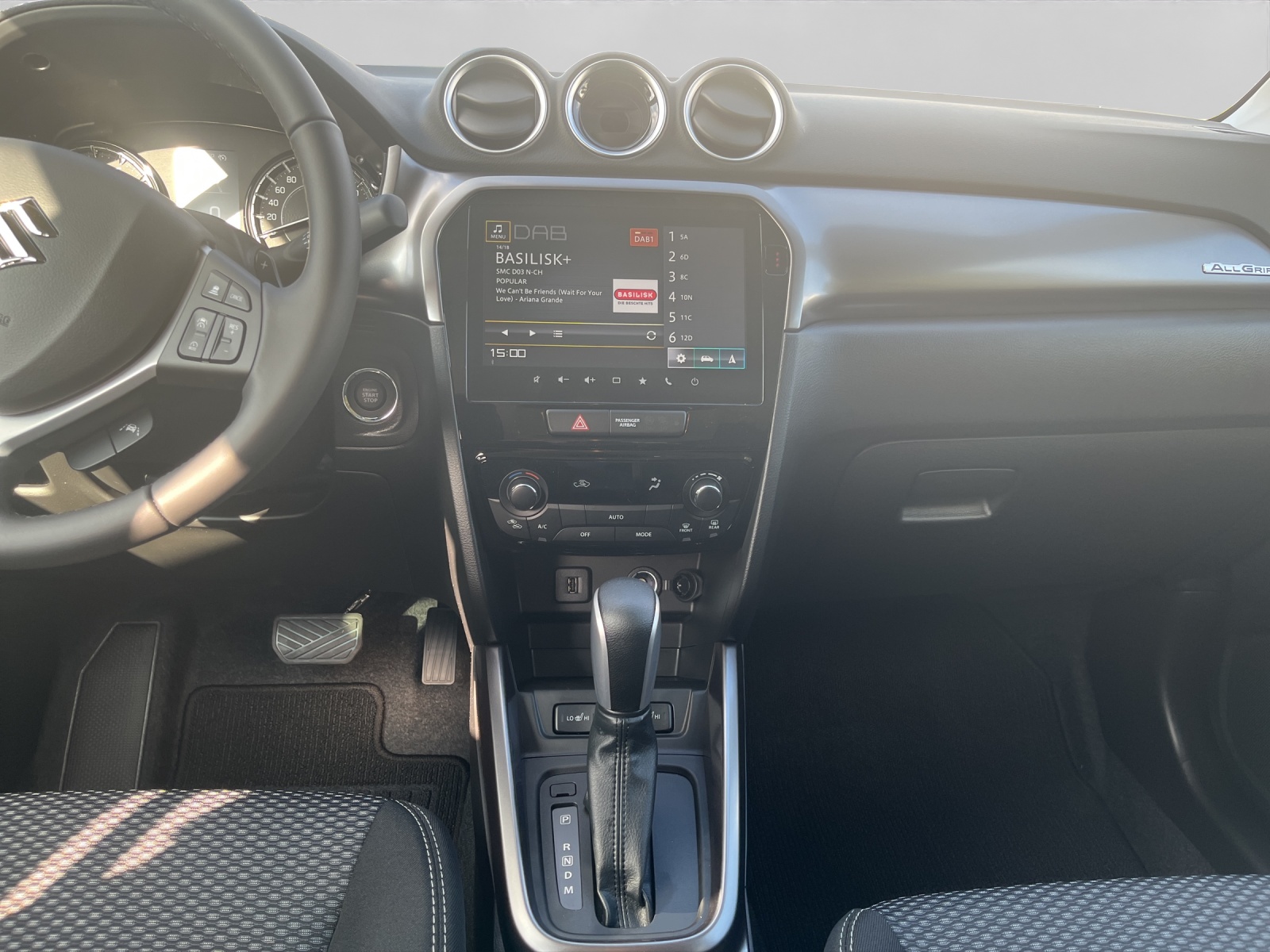 SUZUKI Vitara 1.4 T Compact+ Hybrid 4x4-image-13