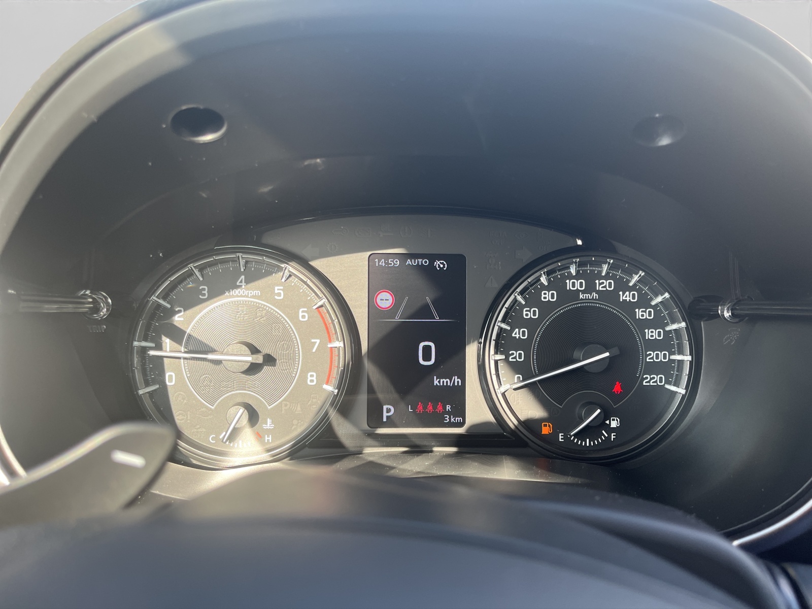 SUZUKI Vitara 1.4 T Compact+ Hybrid 4x4-image-11