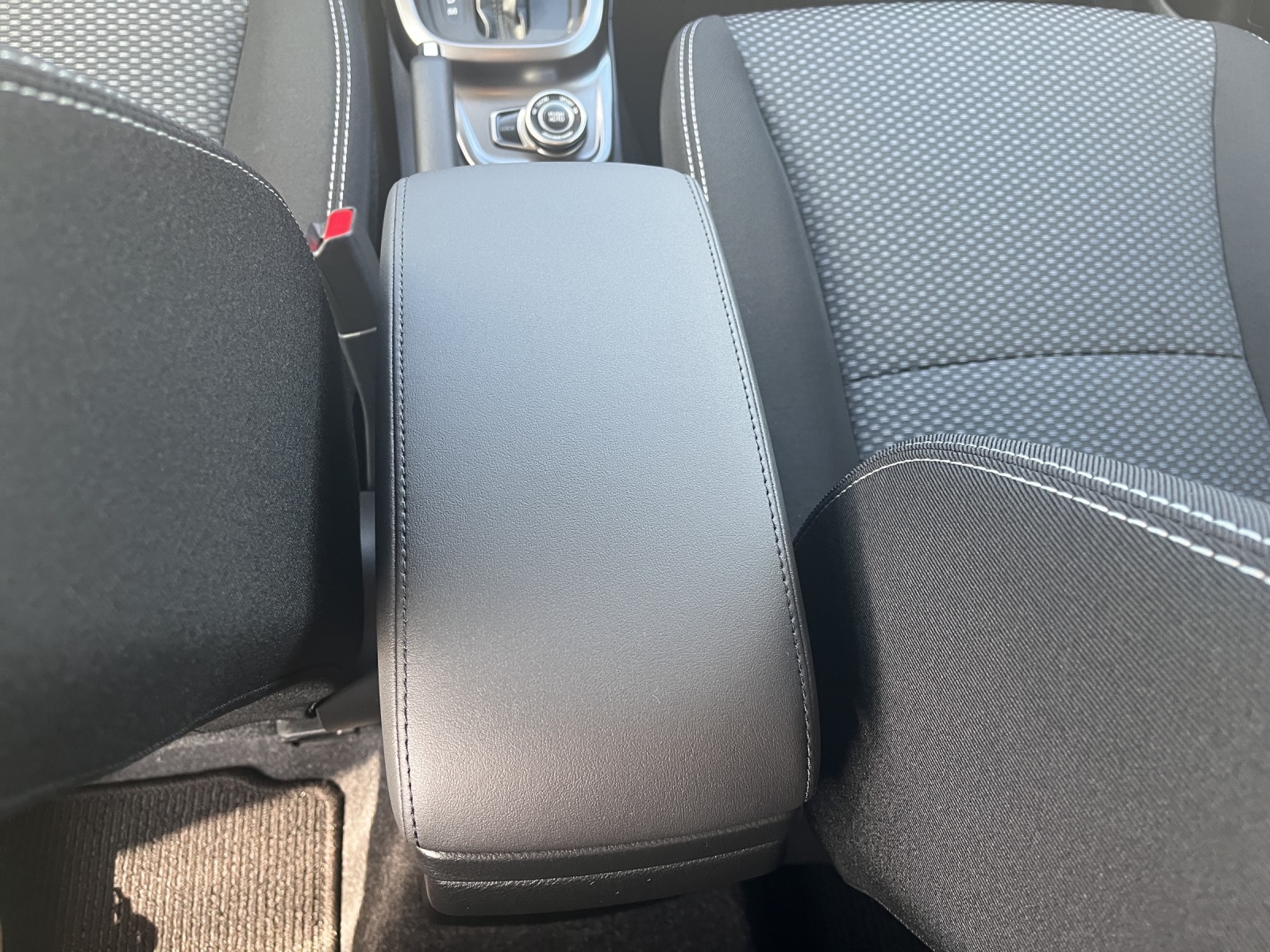 SUZUKI Vitara 1.4 T Compact+ Hybrid 4x4-image-14