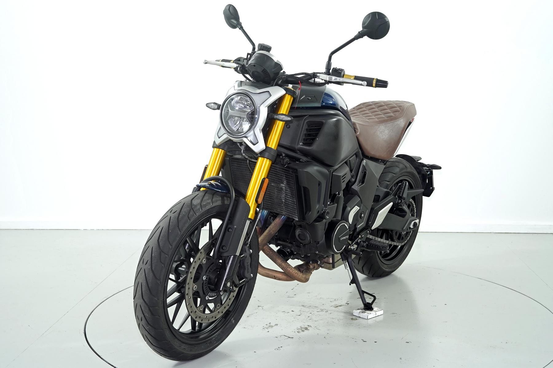 CF MOTO 700 CL-X Sport ABS-showroom-element-2