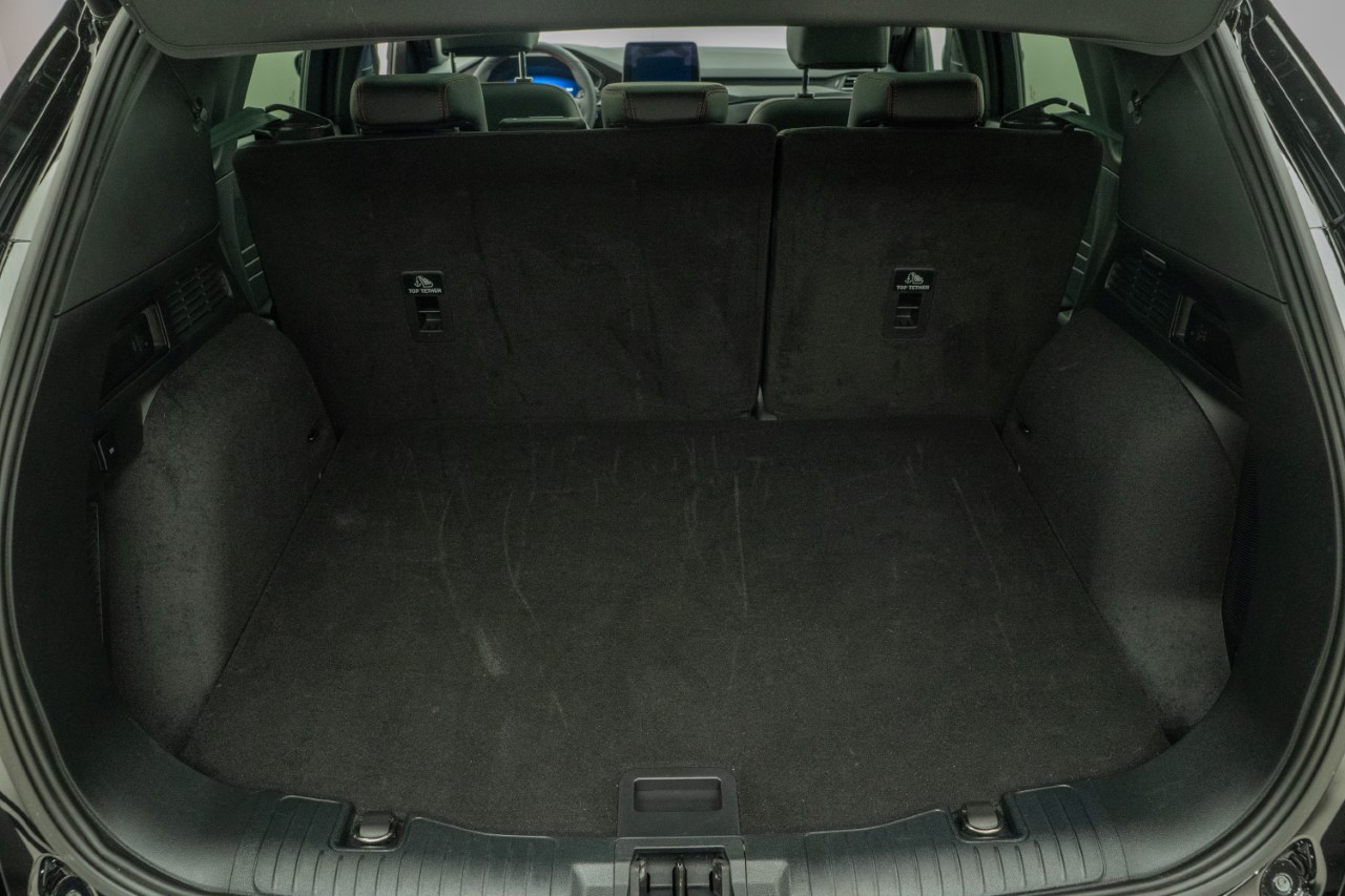 FORD Kuga 2.5 Plug-in Hybrid ST-Line X-image-4