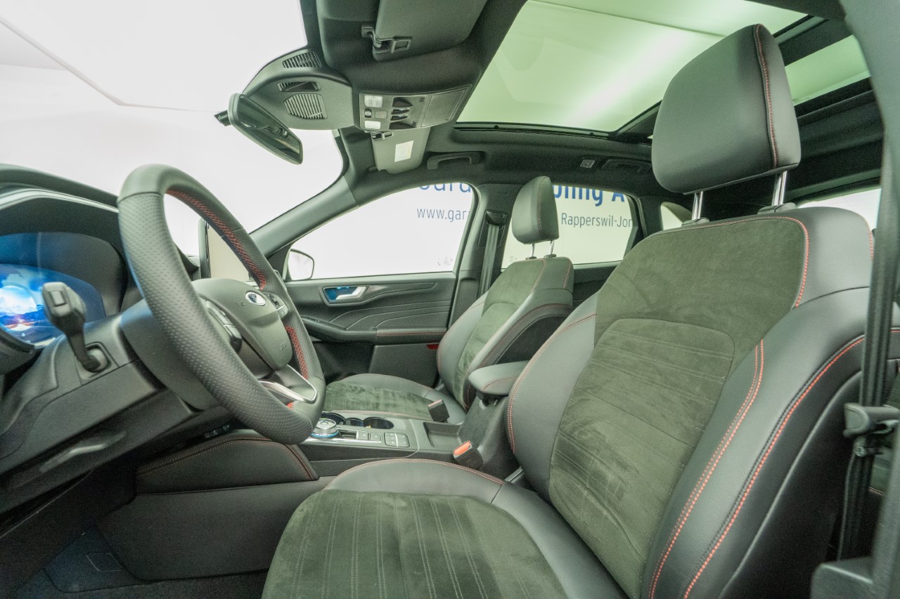 FORD Kuga 2.5 Plug-in Hybrid ST-Line X-image-7
