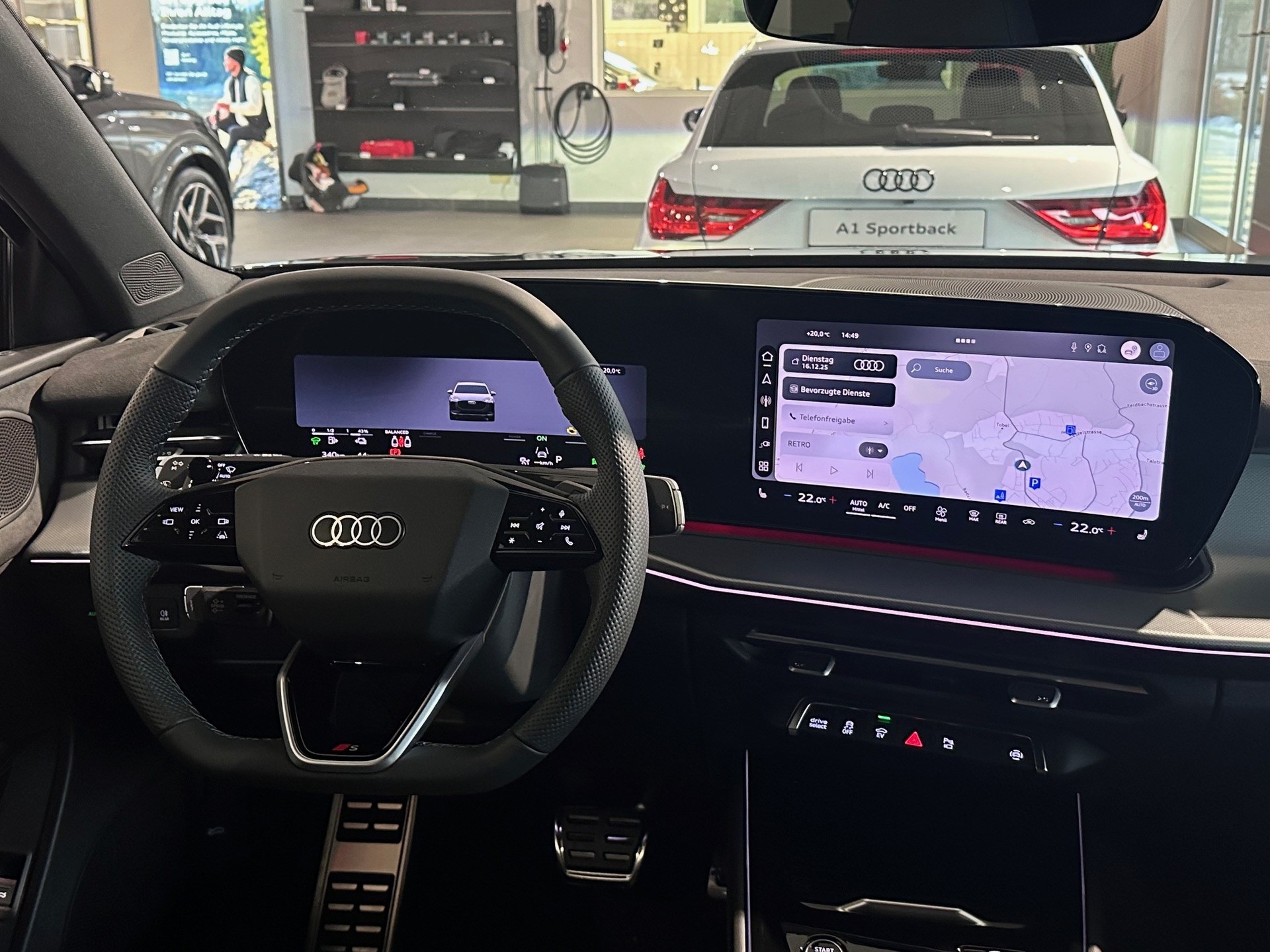 AUDI Q3 SUV e-hybrid 200 kW S tronig-image-4