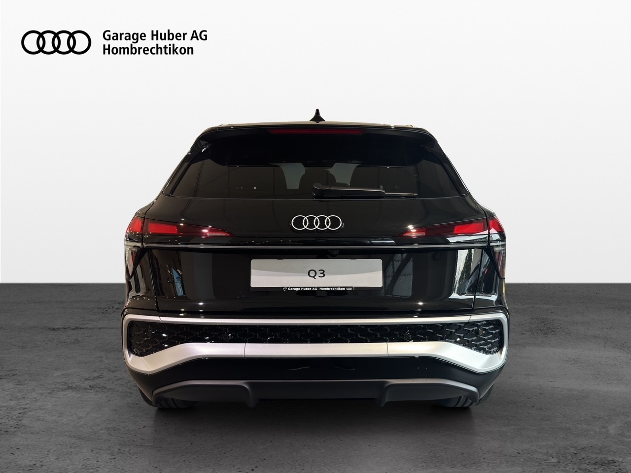 AUDI Q3 SUV e-hybrid 200 kW S tronig-image-3