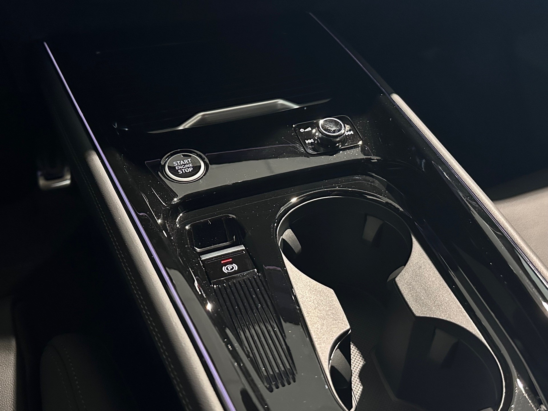 AUDI Q3 SUV e-hybrid 200 kW S tronig-image-7