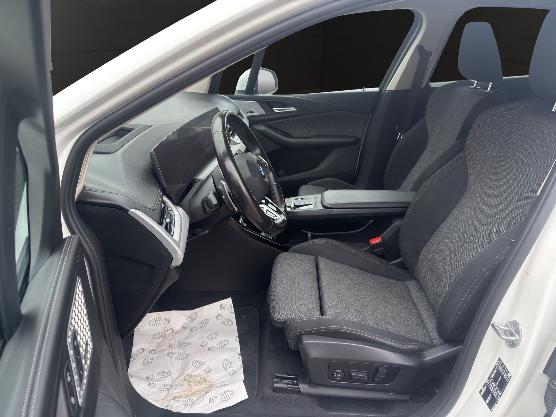 BMW 218d Active Tourer M Sport DKG-image-7