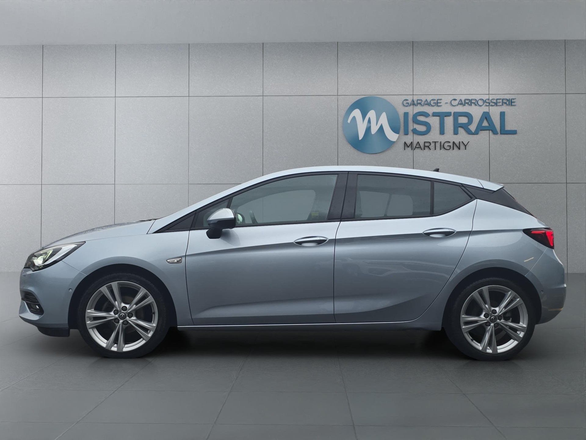 OPEL Astra 1.4 T Elegance S/S-image-1