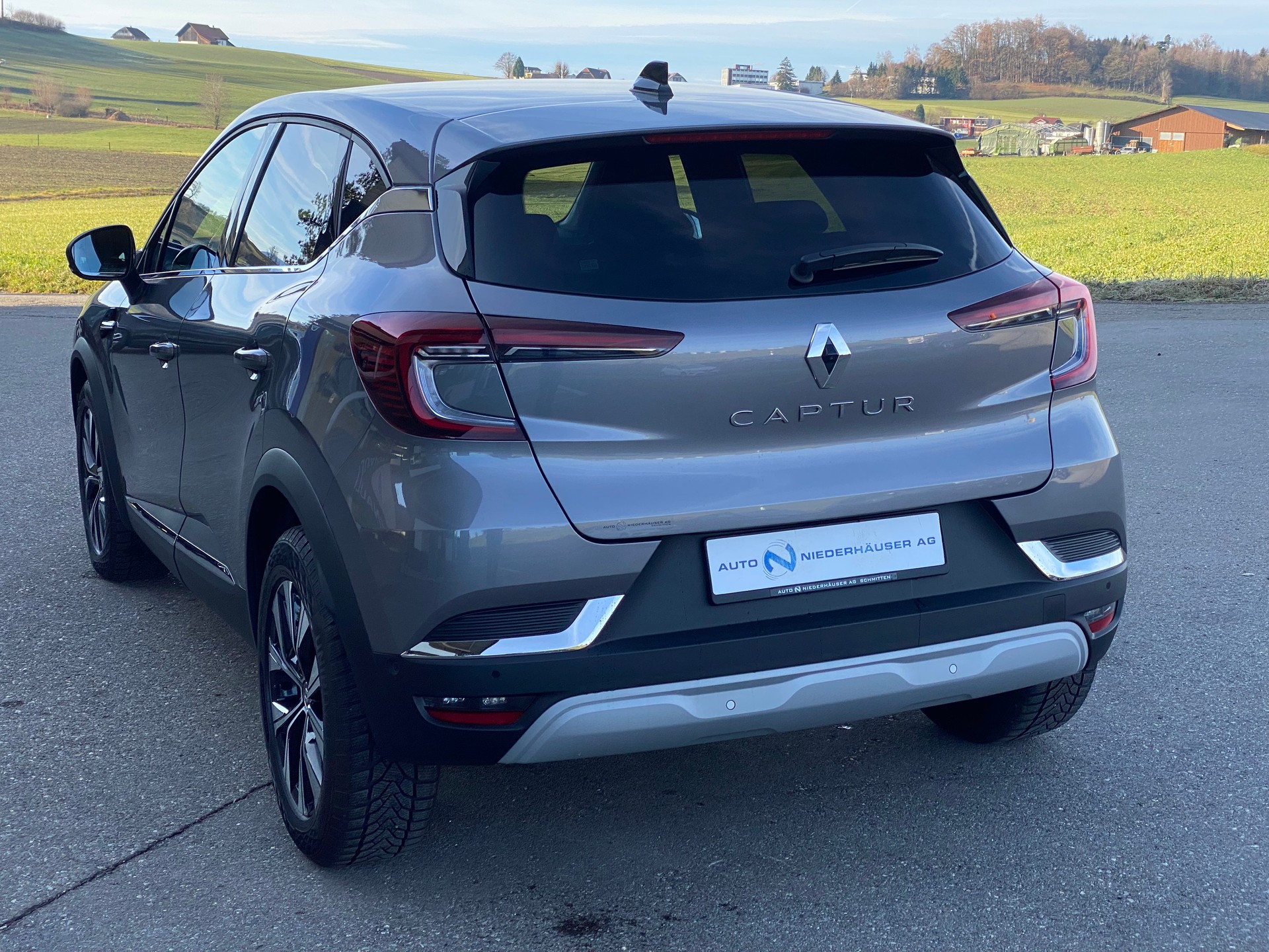 RENAULT Captur 1.3 TCe Techno EDC-image-4