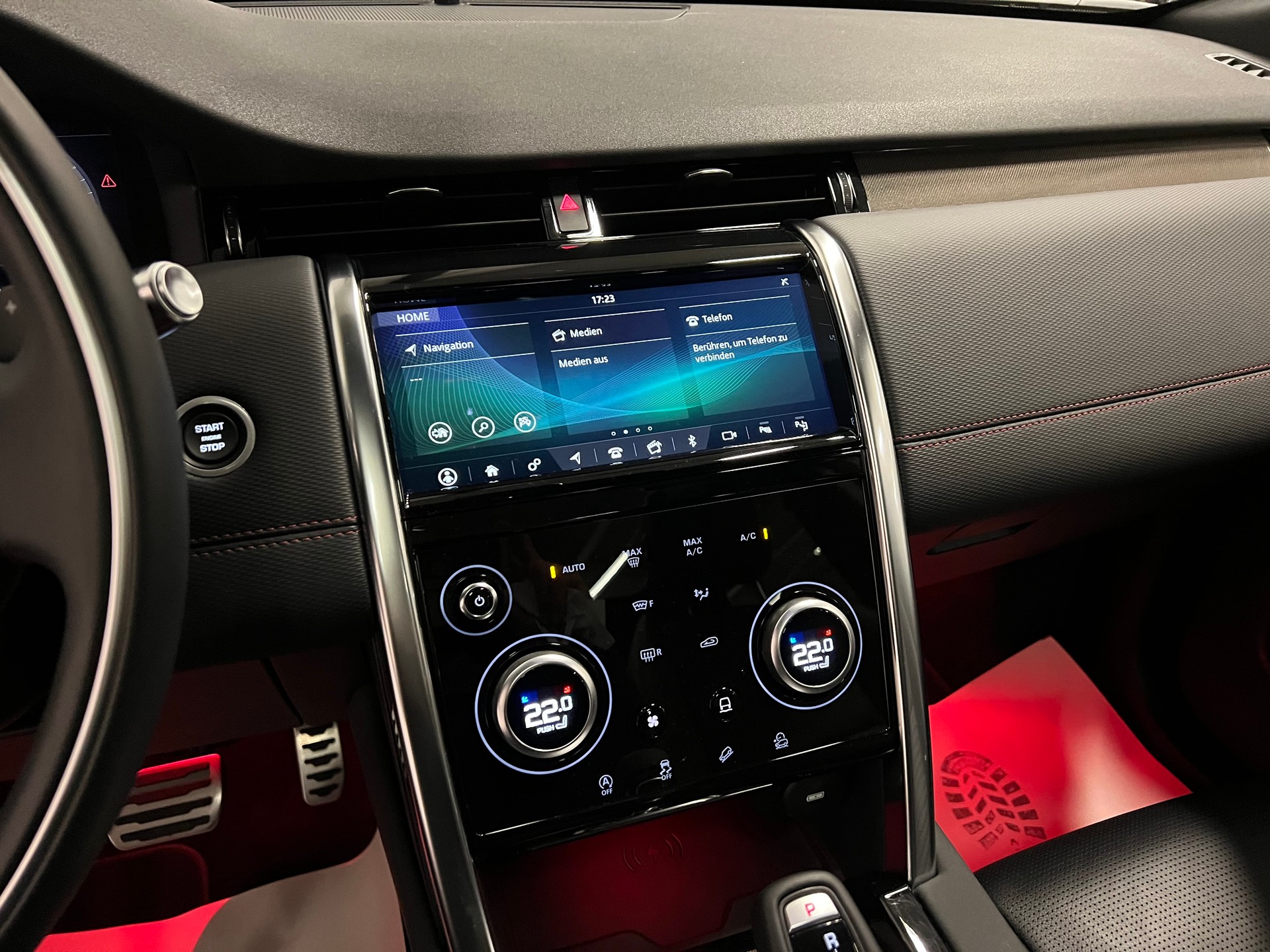 LAND ROVER Discovery Sport R Dyn P250 2.0 Si4 MHEV SE AT9-image-26