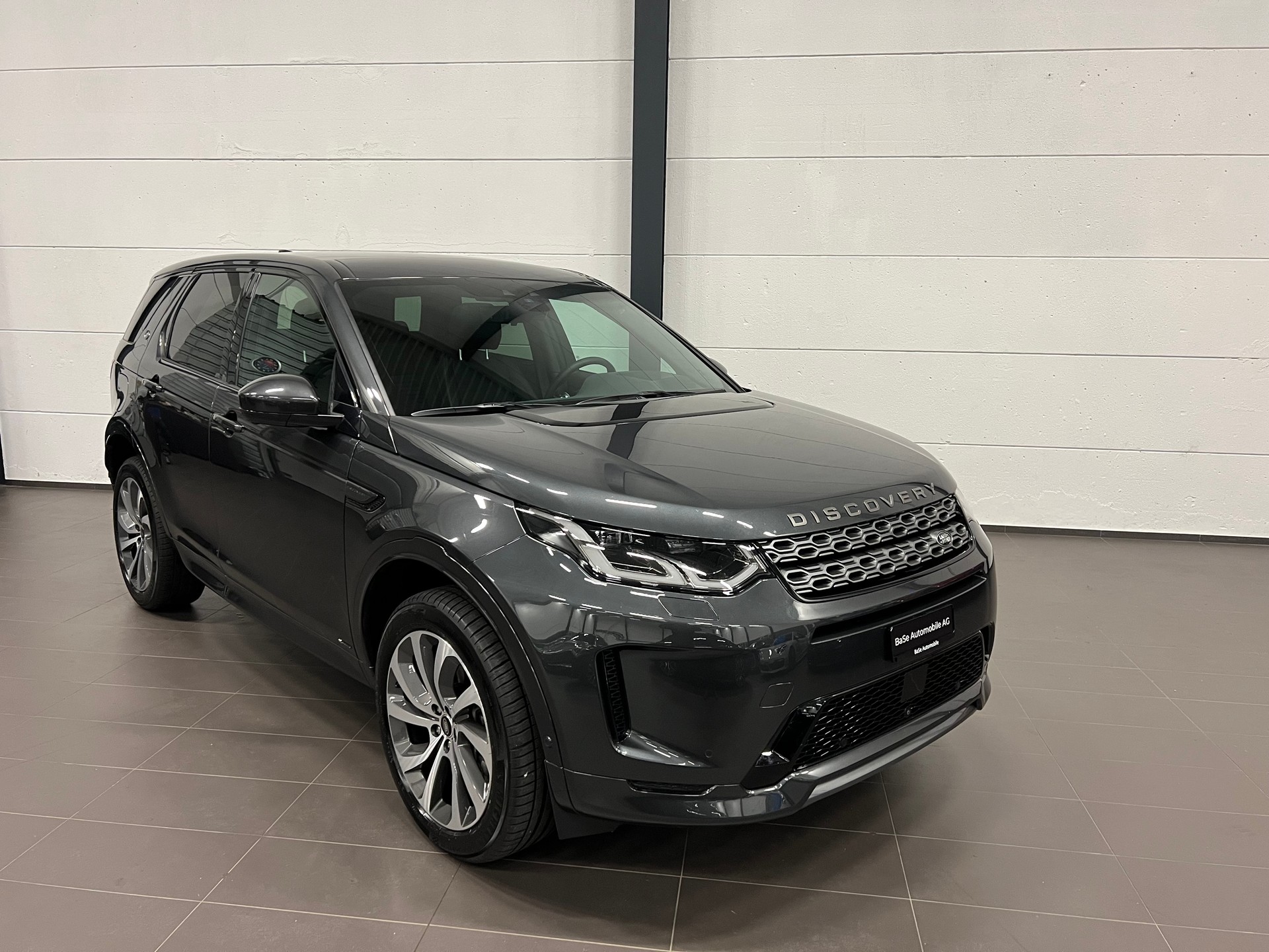 LAND ROVER Discovery Sport R Dyn P250 2.0 Si4 MHEV SE AT9-image-1