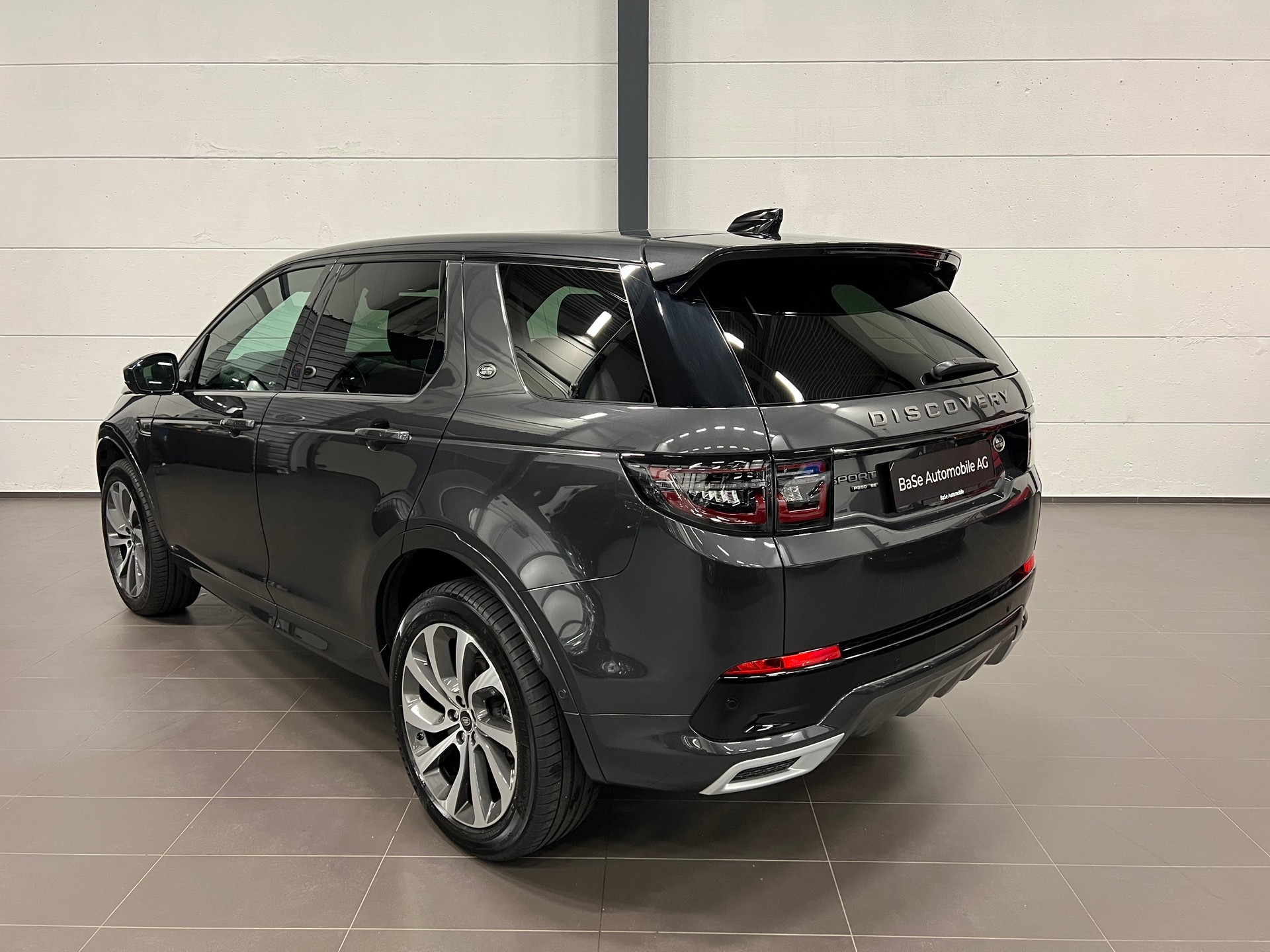 LAND ROVER Discovery Sport R Dyn P250 2.0 Si4 MHEV SE AT9-image-11