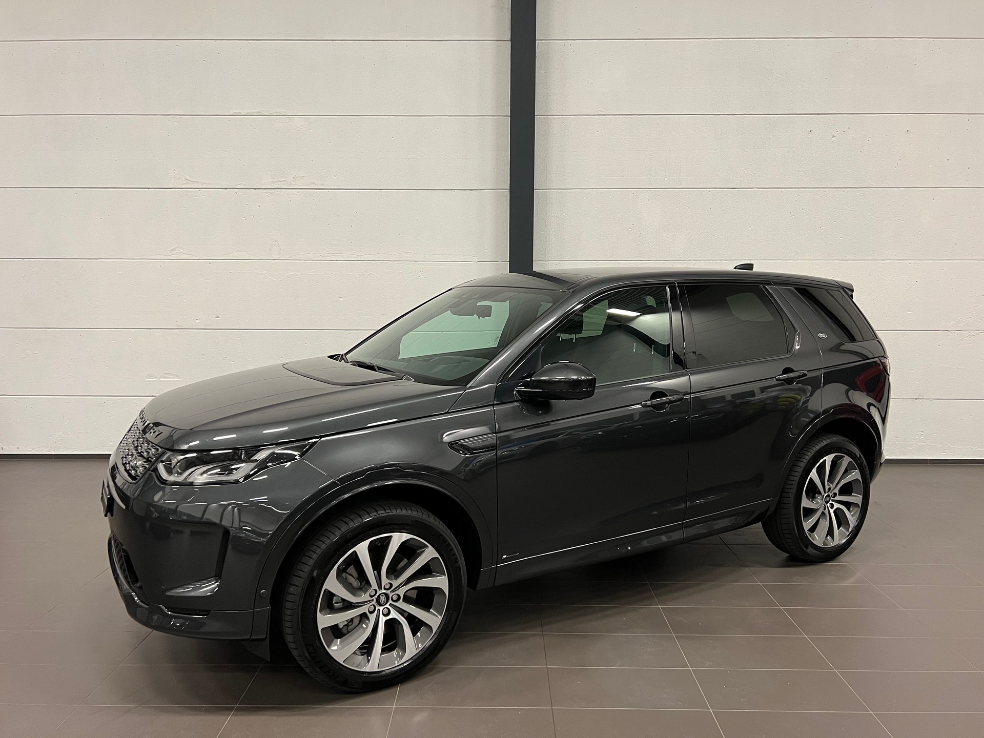 LAND ROVER Discovery Sport R Dyn P250 2.0 Si4 MHEV SE AT9-image-4