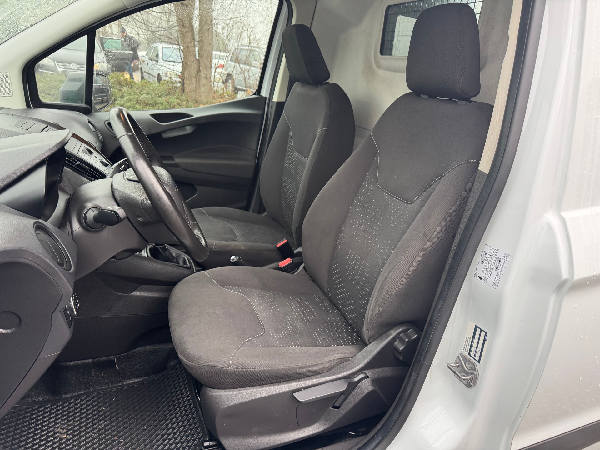 FORD Transit Courier Van 1.5 TDCi Trend * 02x Sitzplätze ** Klimaanlage ** Tempomat ** 02x Airbeg ** Frisch Ab MFK-image-2