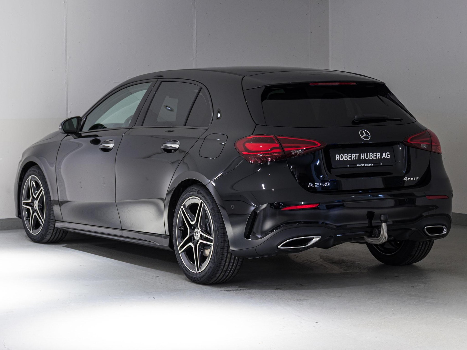 MERCEDES-BENZ A 250 4MATIC-image-3