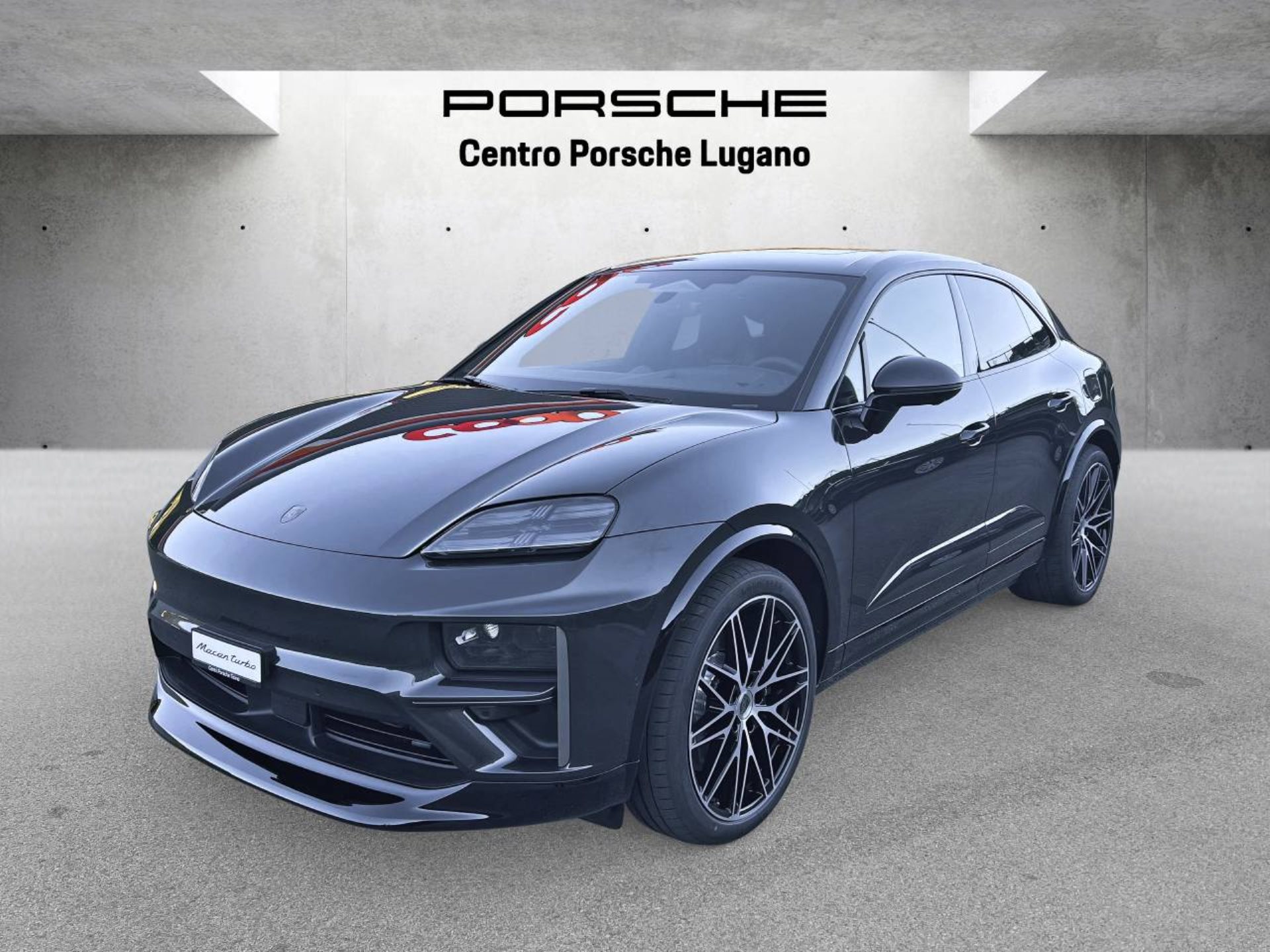 PORSCHE Macan Turbo-image-8
