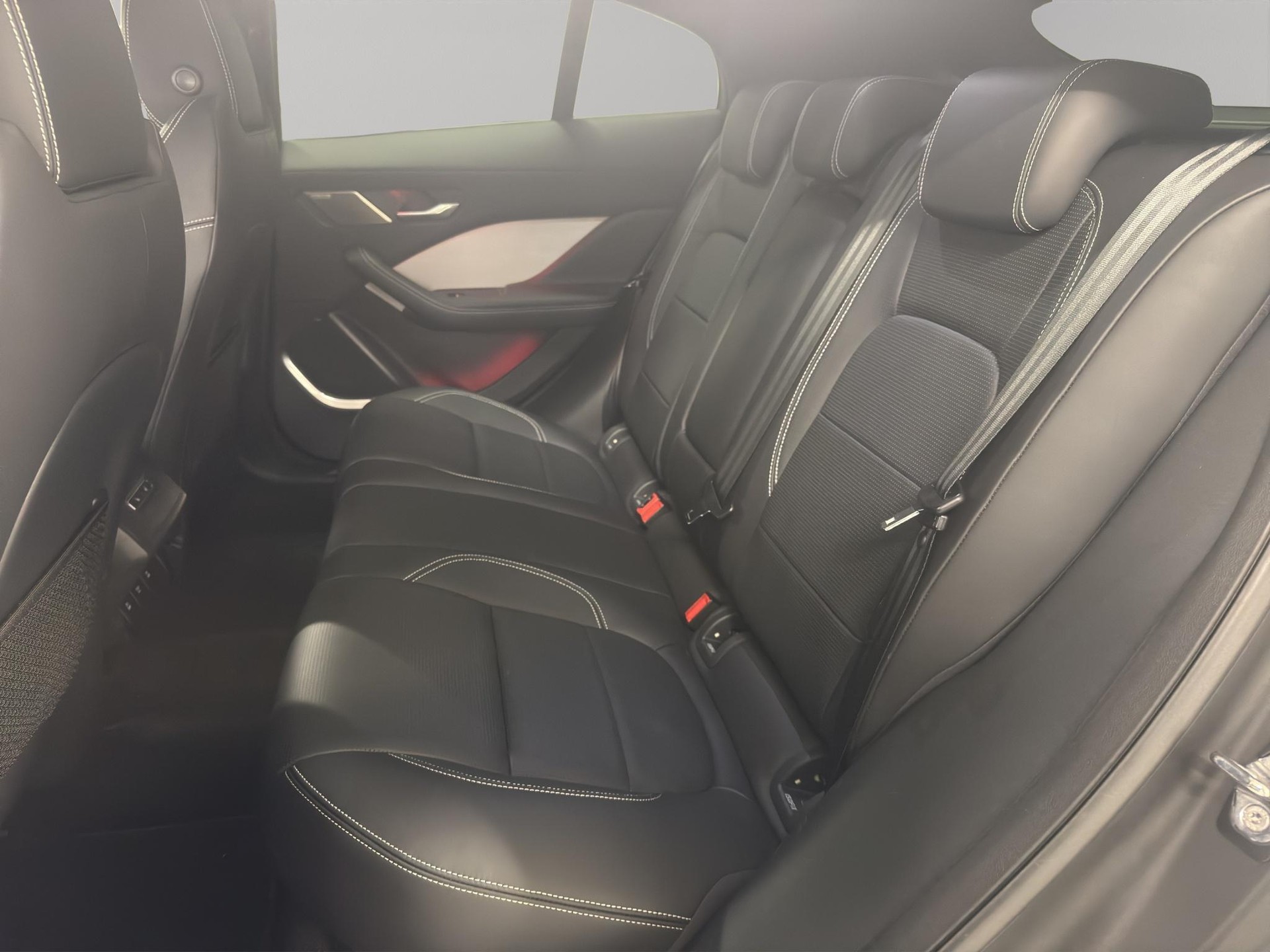 JAGUAR I-Pace EV400 HSE AWD-image-10