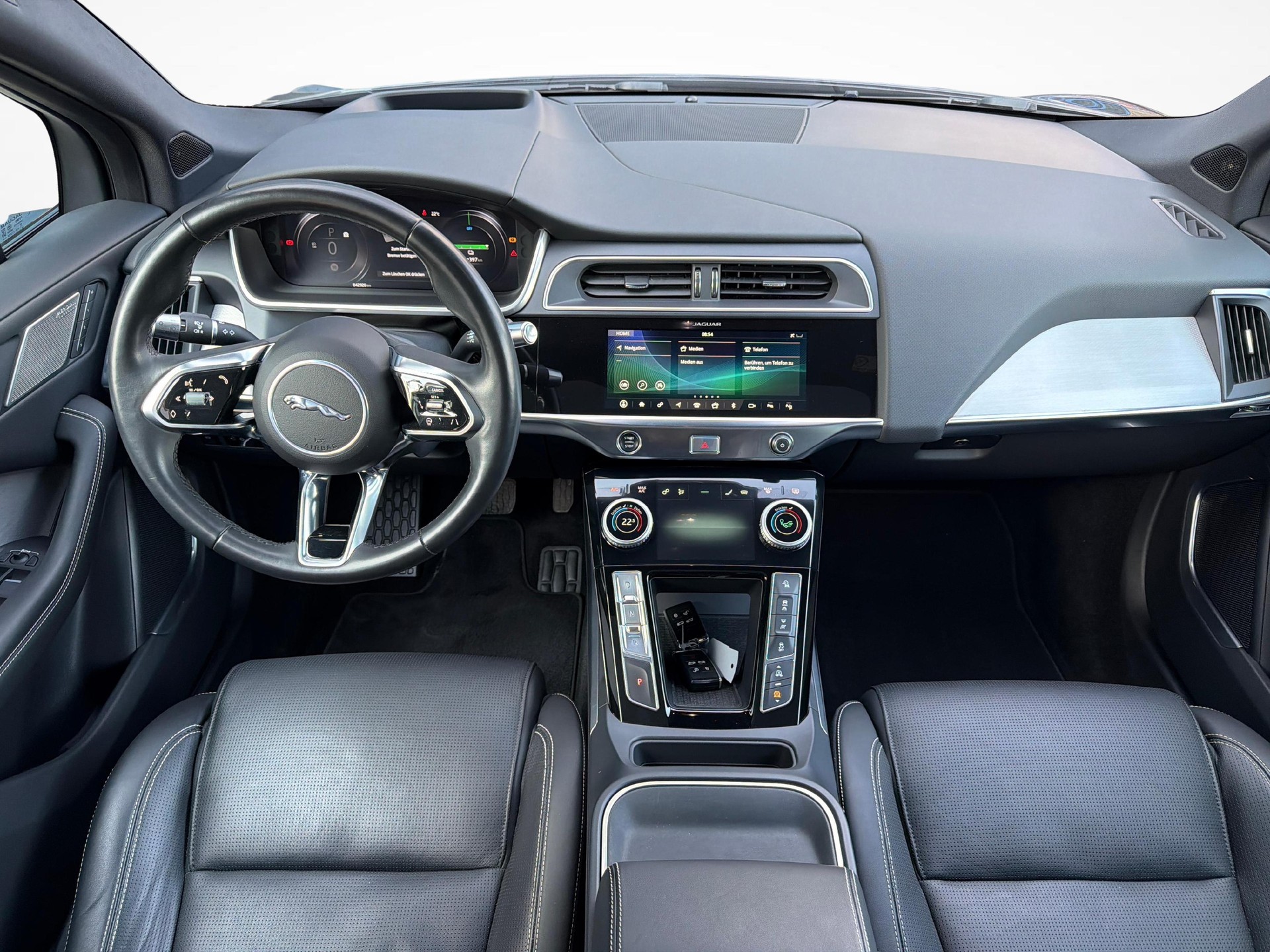 JAGUAR I-Pace EV400 HSE AWD-image-13