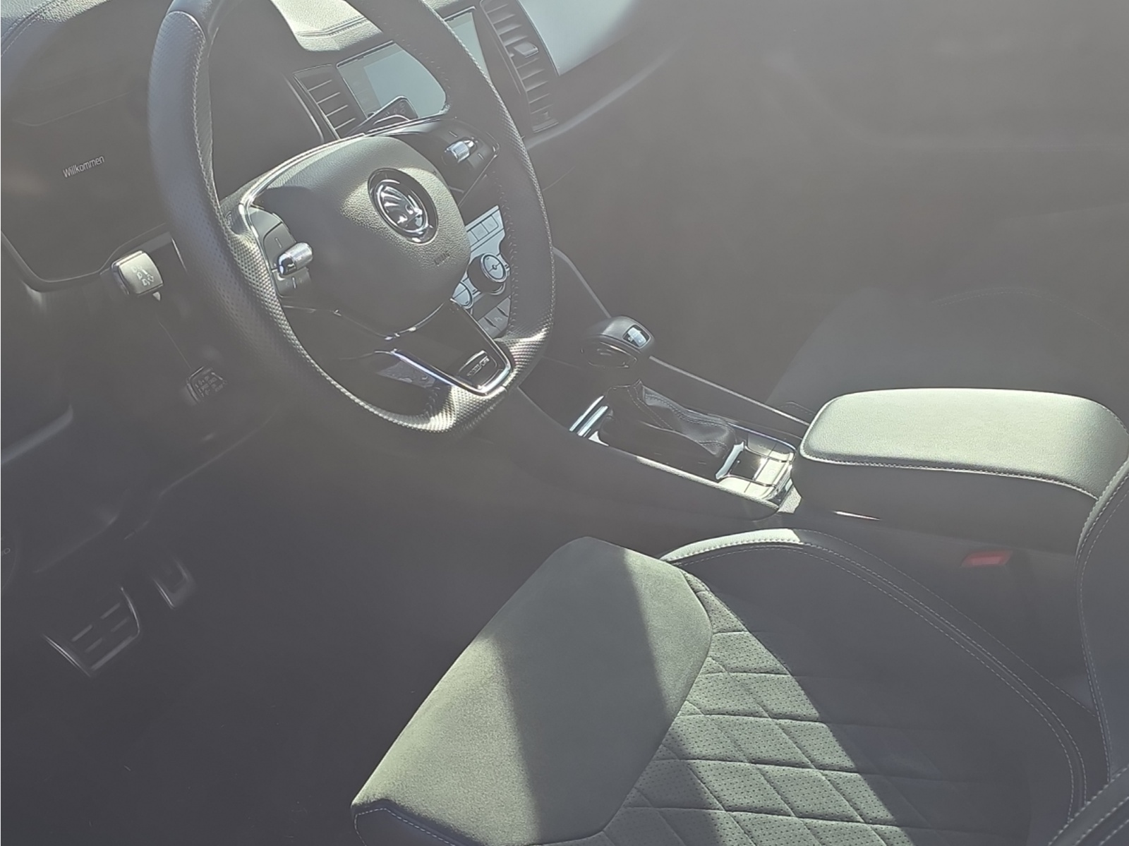 SKODA Kodiaq 2.0 TDI CR SportLine 4x4 DSG-image-7