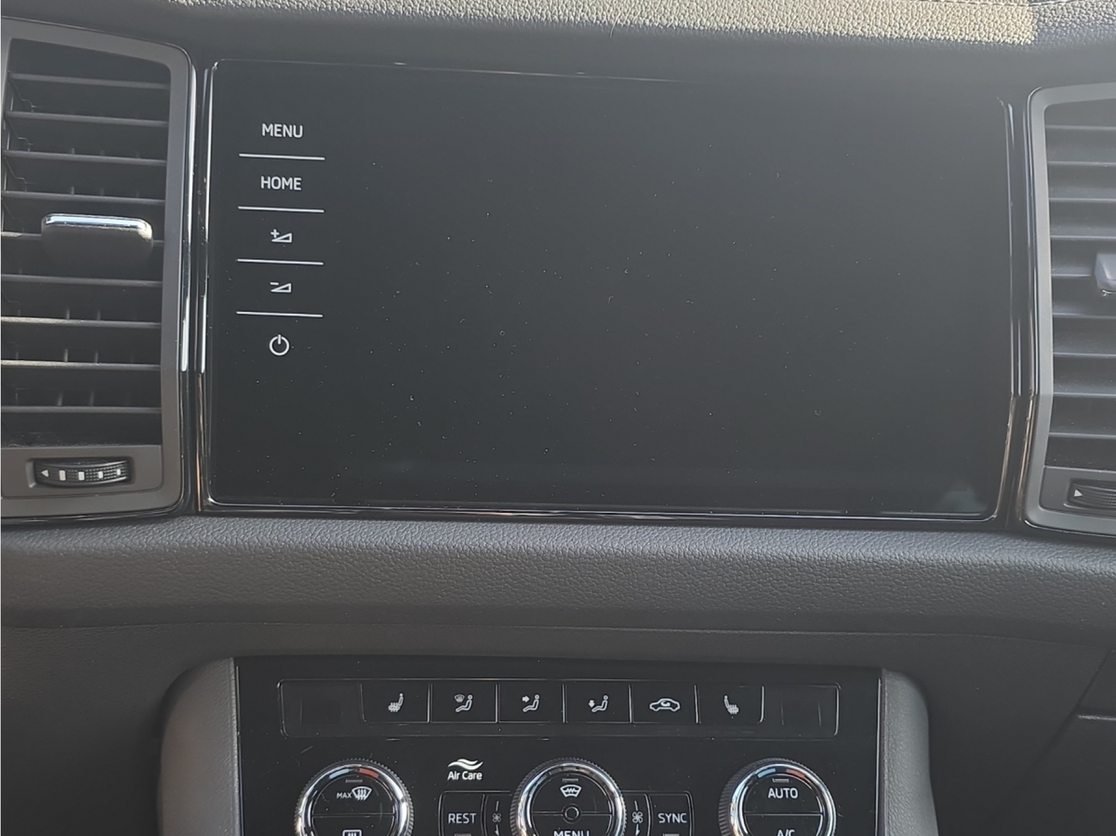 SKODA Kodiaq 2.0 TDI CR SportLine 4x4 DSG-image-10