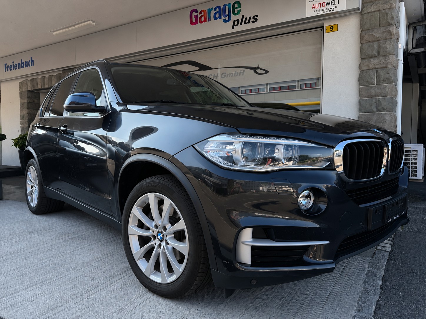 BMW X5 xDrive 30d Steptronic-showroom-element-2