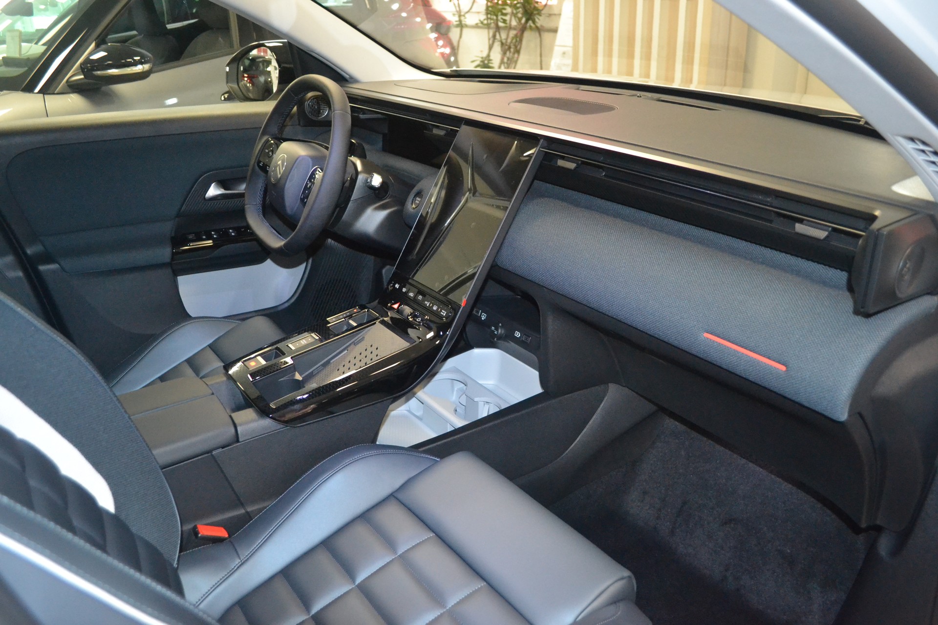 CITROEN C5 Aircross Max 1.2 MHEV-image-5