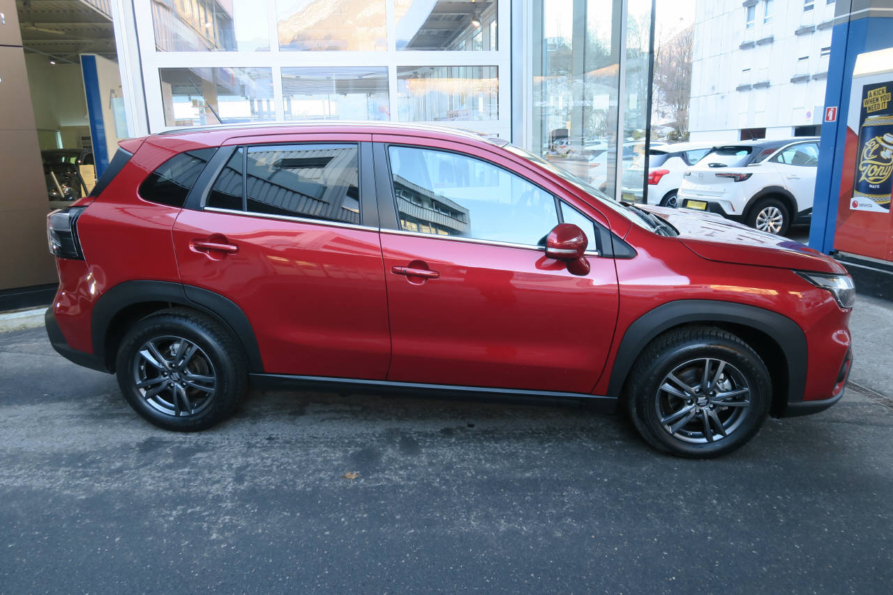 SUZUKI S-Cross 1.5 Compact Top Hybrid 4x4-image-1