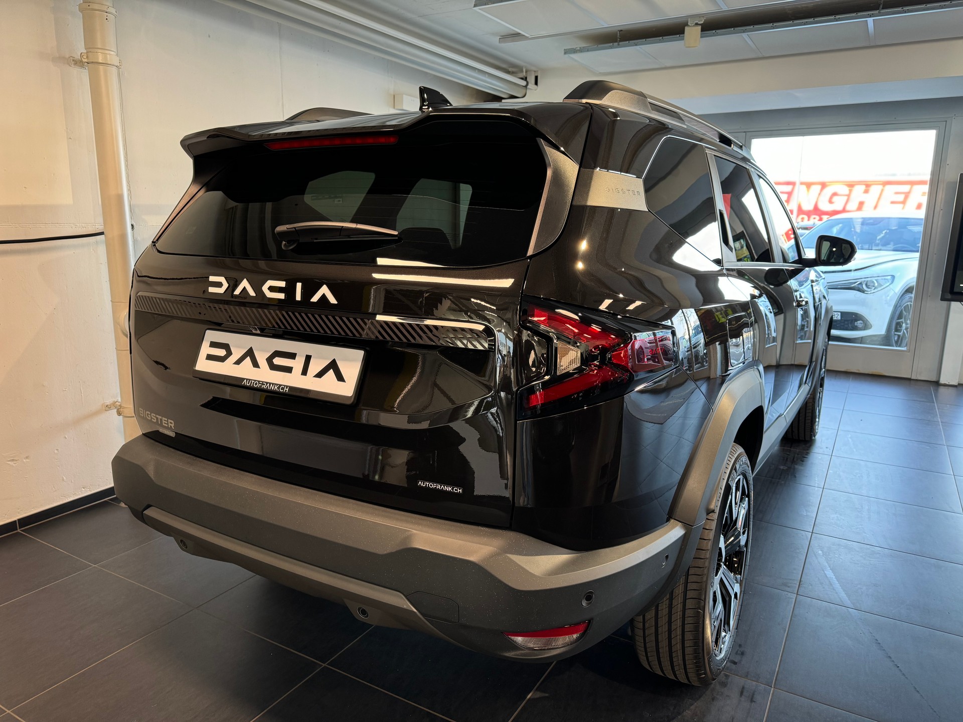 DACIA BIGSTER journey hybrid 155-image-4