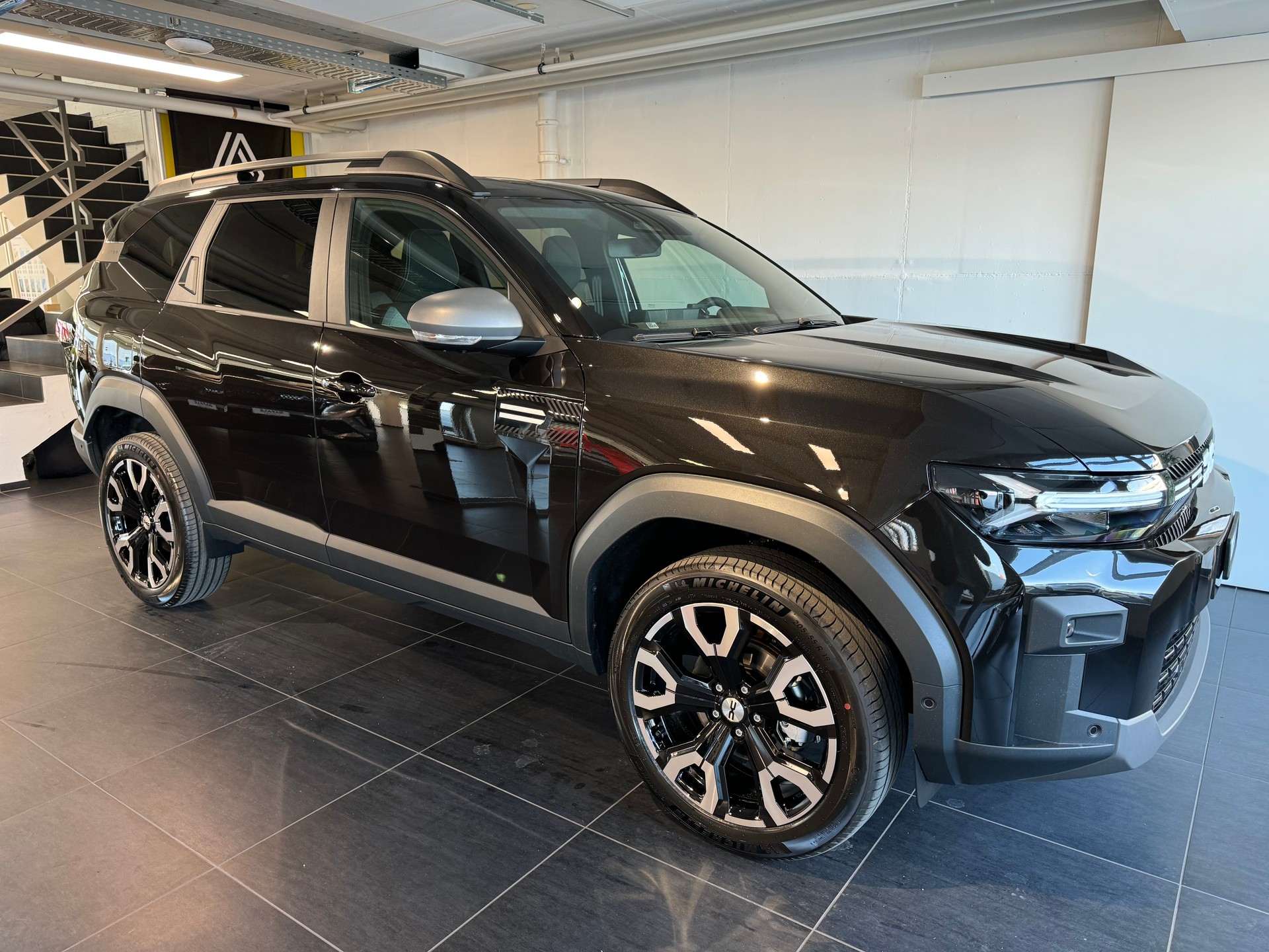 DACIA BIGSTER journey hybrid 155-image-1