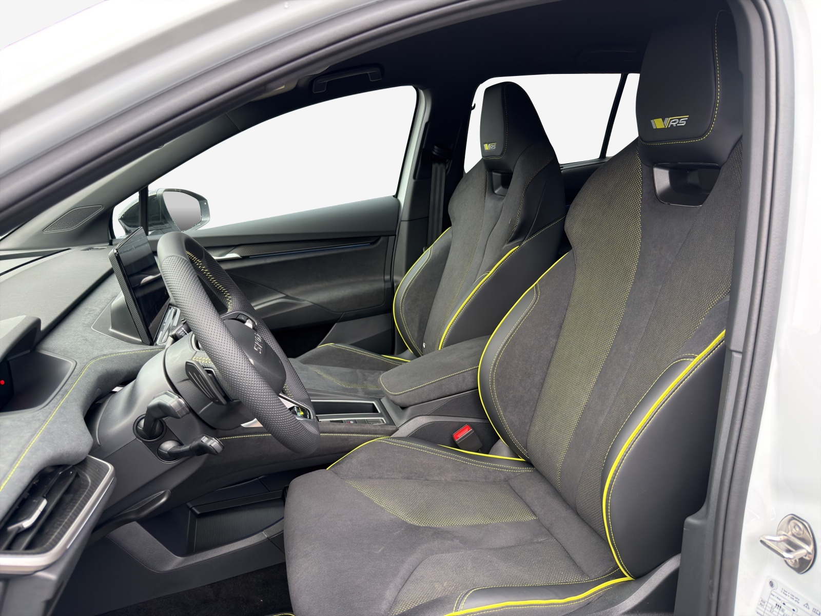 SKODA Elroq RS 4x4-image-7
