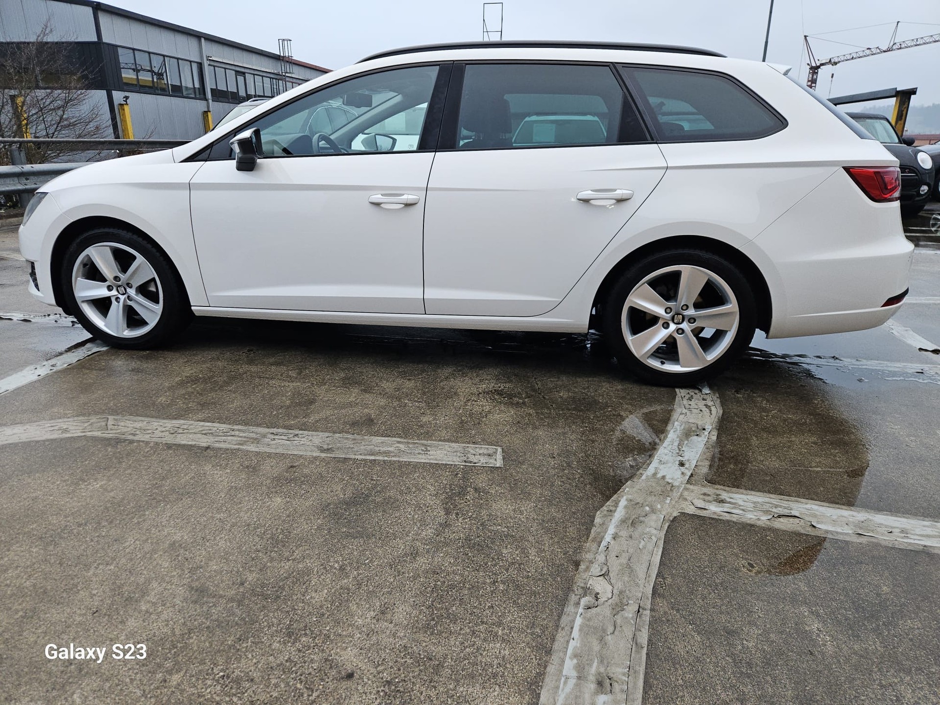 SEAT Leon ST 1.4 TSI FR-image-1