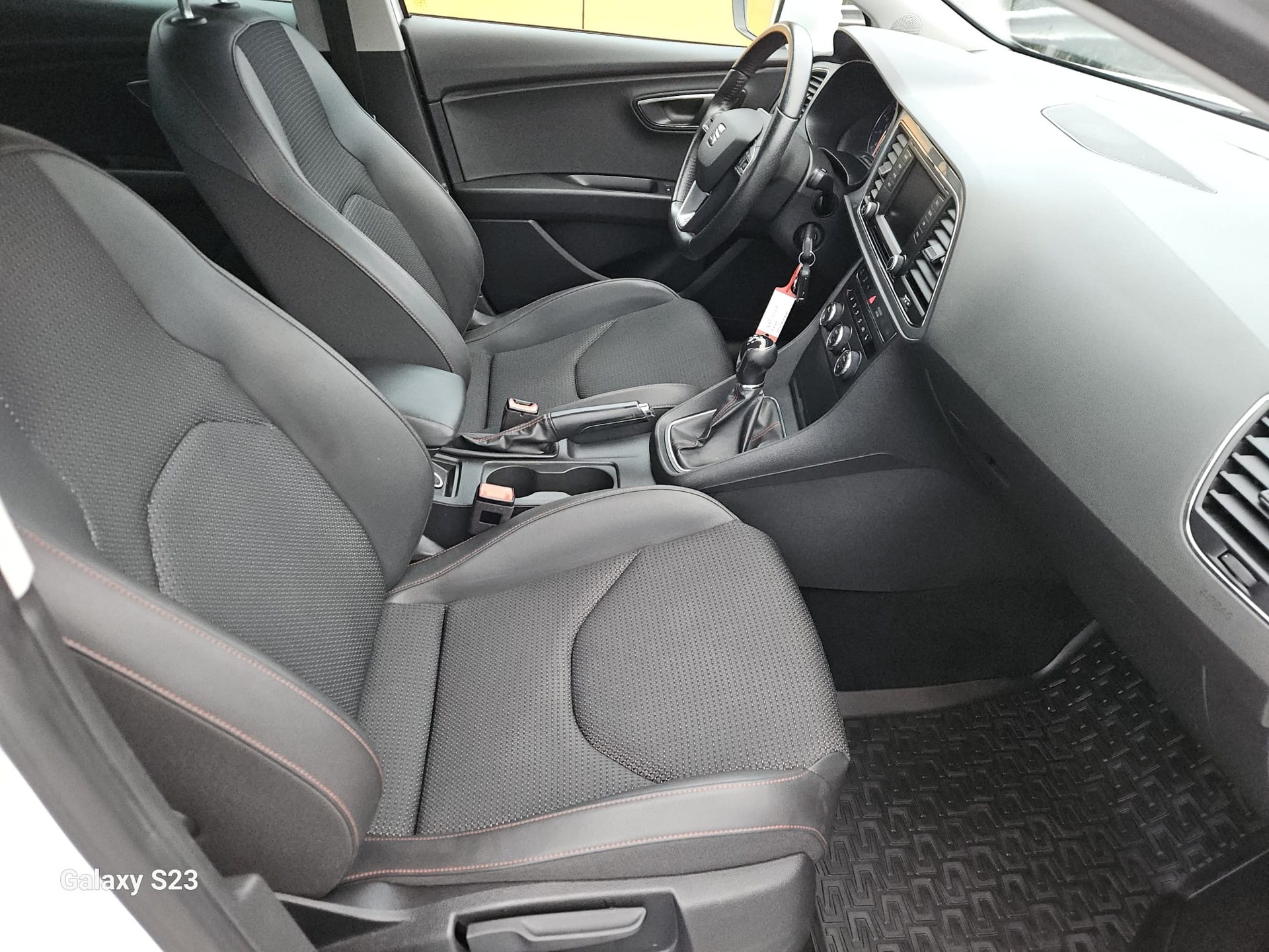 SEAT Leon ST 1.4 TSI FR-image-6