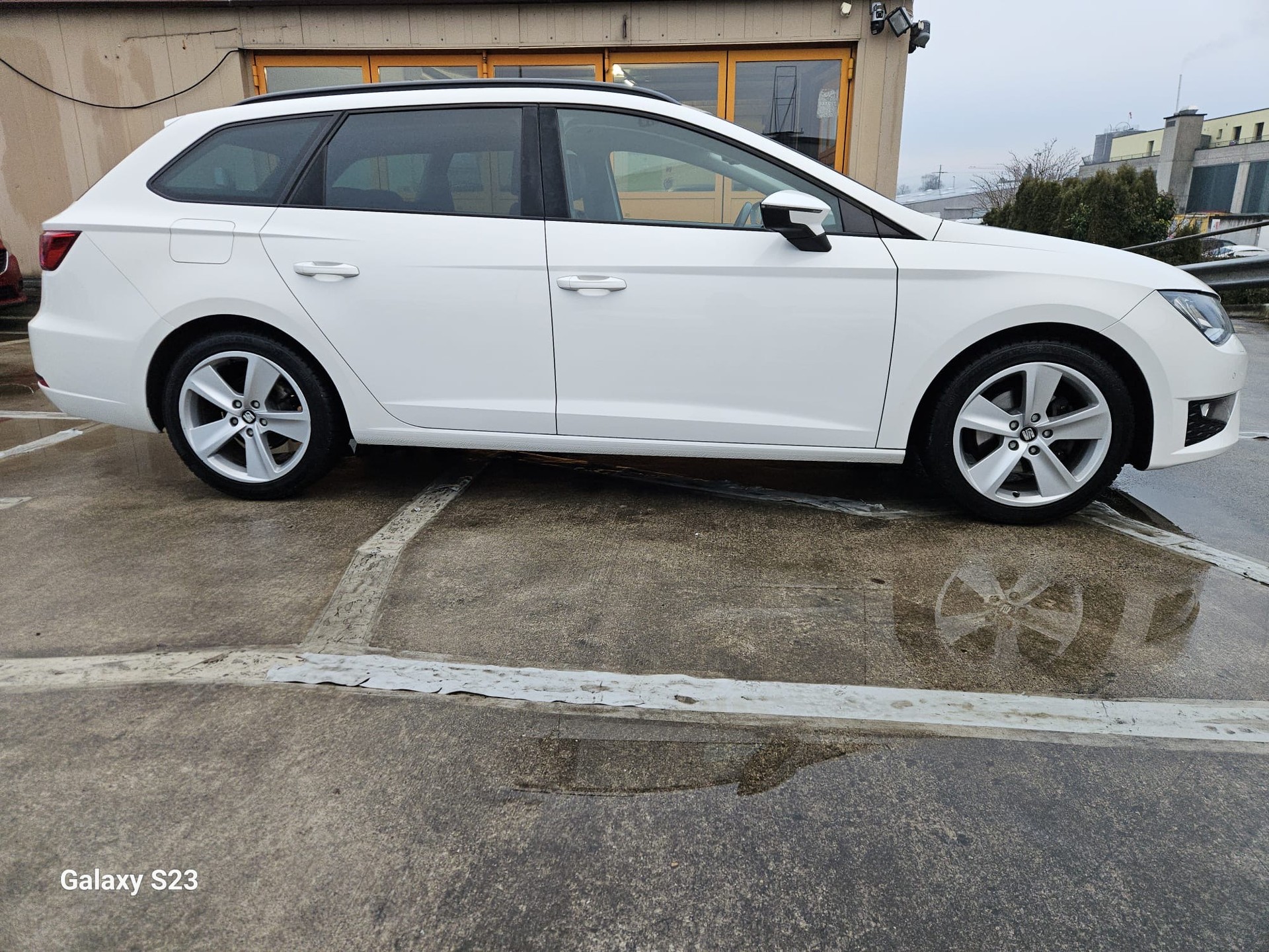 SEAT Leon ST 1.4 TSI FR-image-4