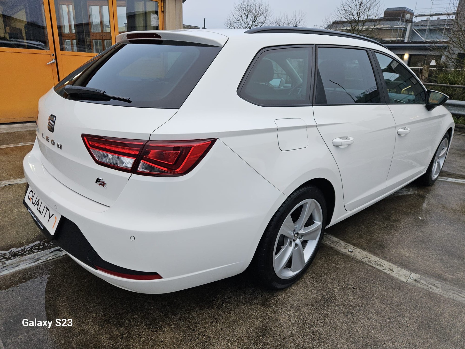 SEAT Leon ST 1.4 TSI FR-image-3