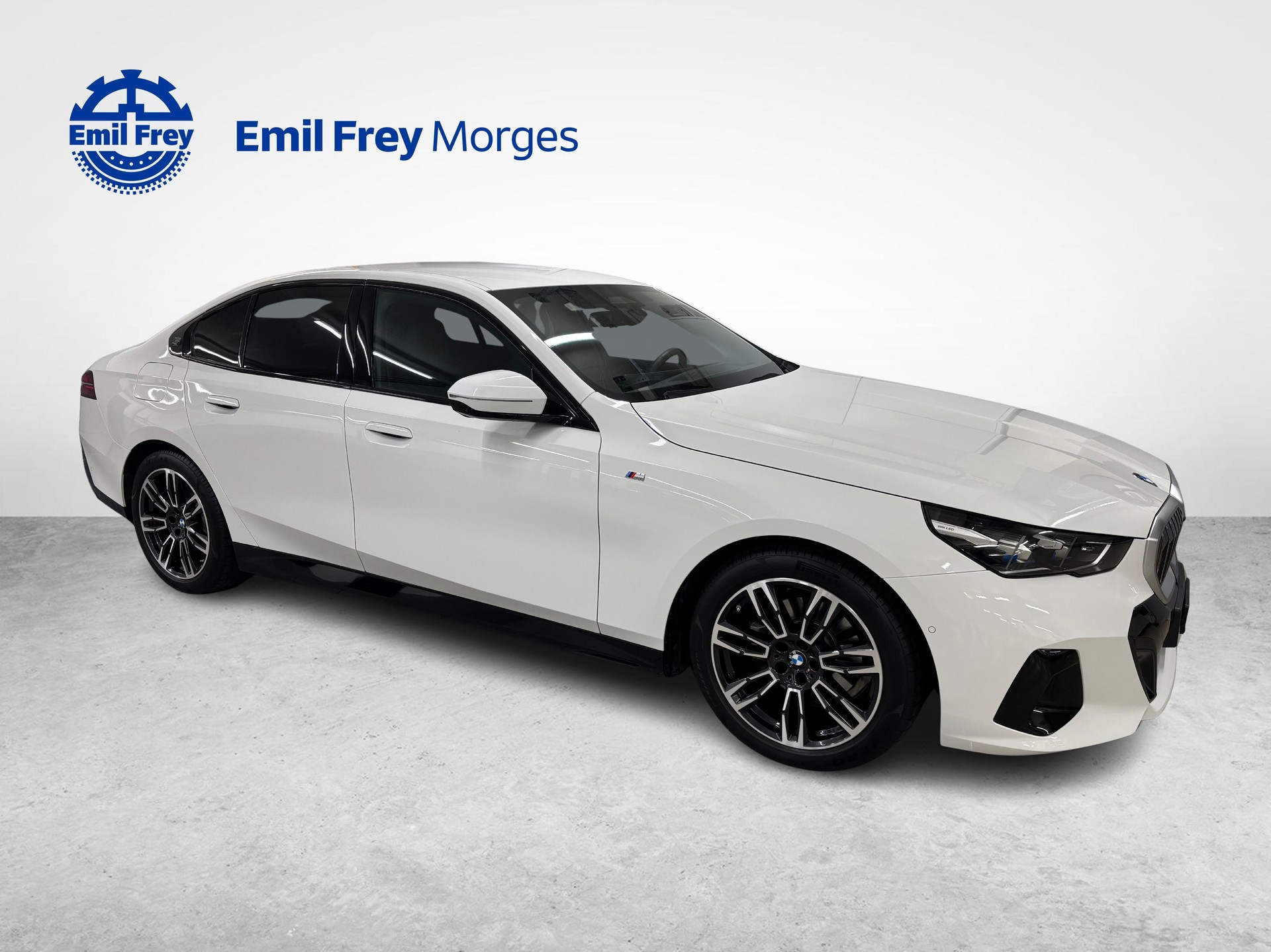 BMW 520d xDrive M-Sport 48V-image-2