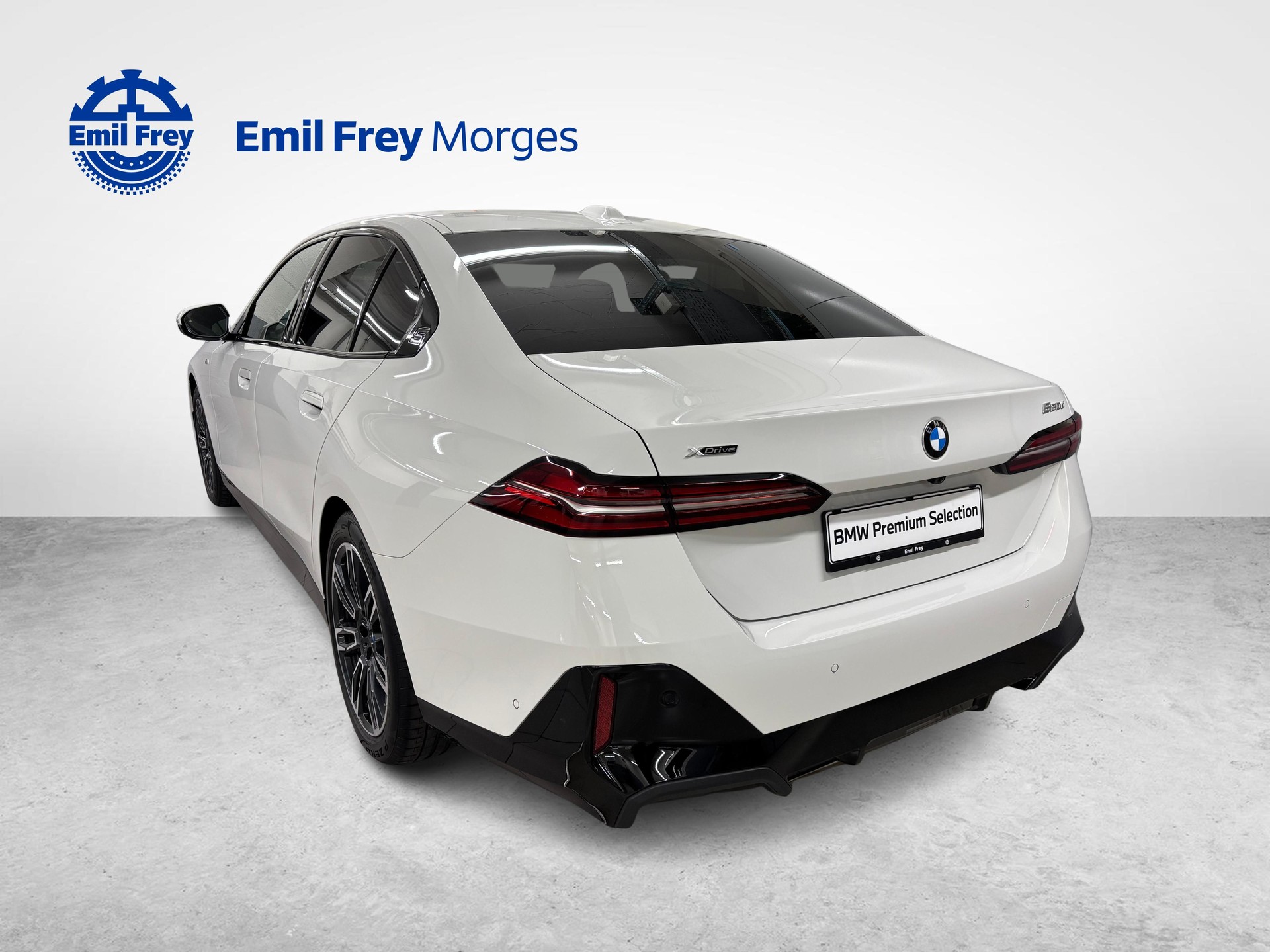 BMW 520d xDrive M-Sport 48V-image-3