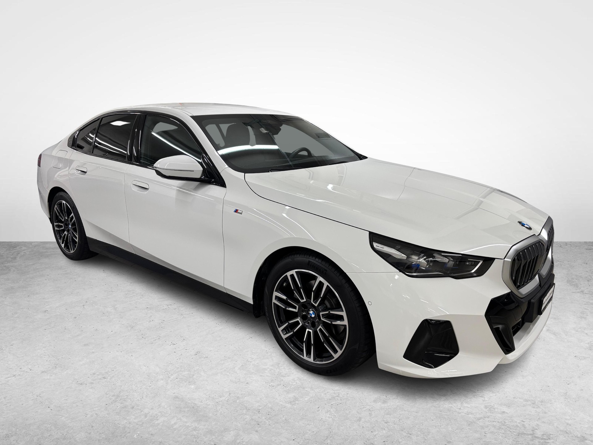 BMW 520d xDrive M-Sport 48V-image-1