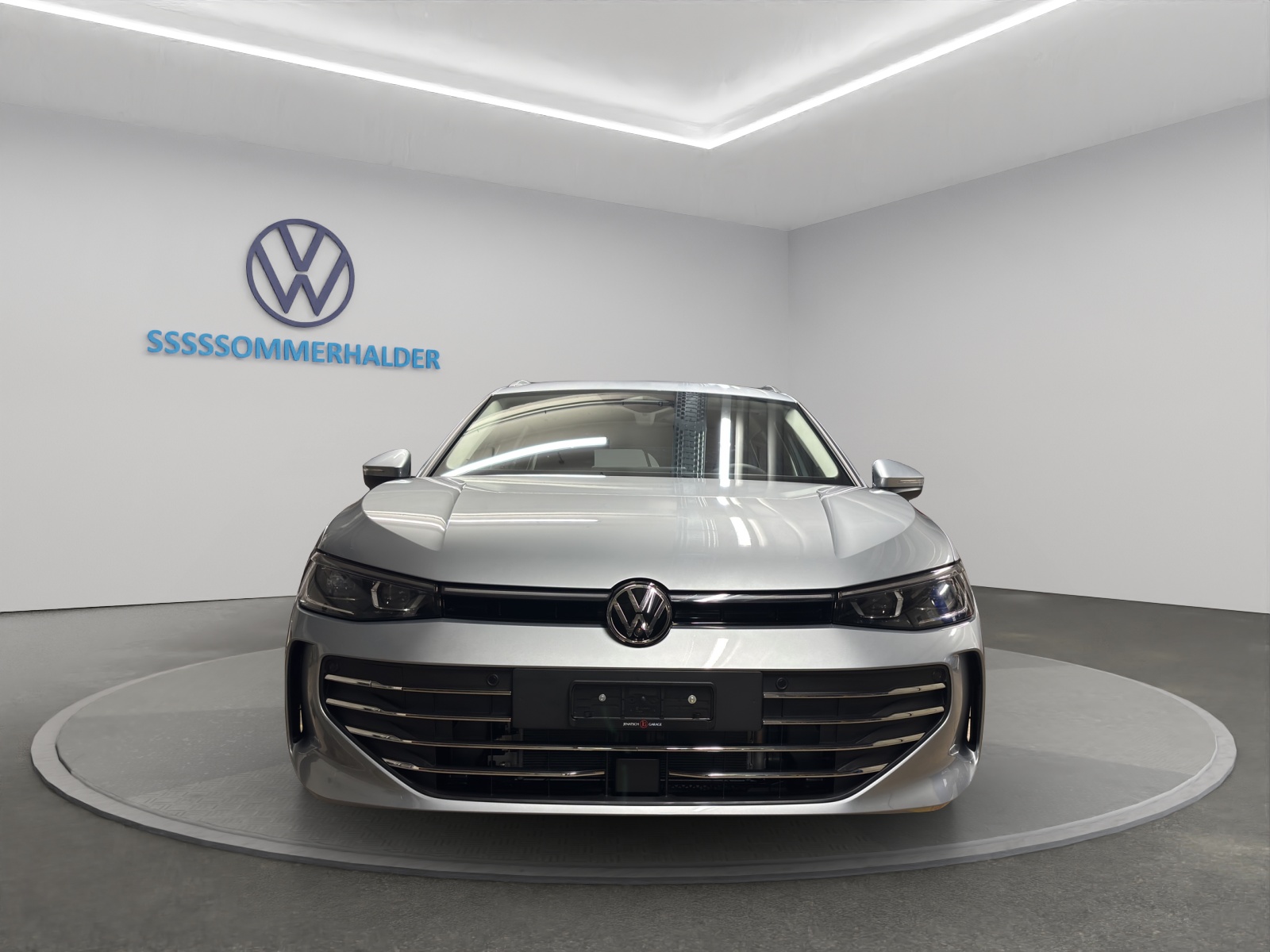 VW Passat Variant 1.5 eTSI evo2 Business DSG-image-4