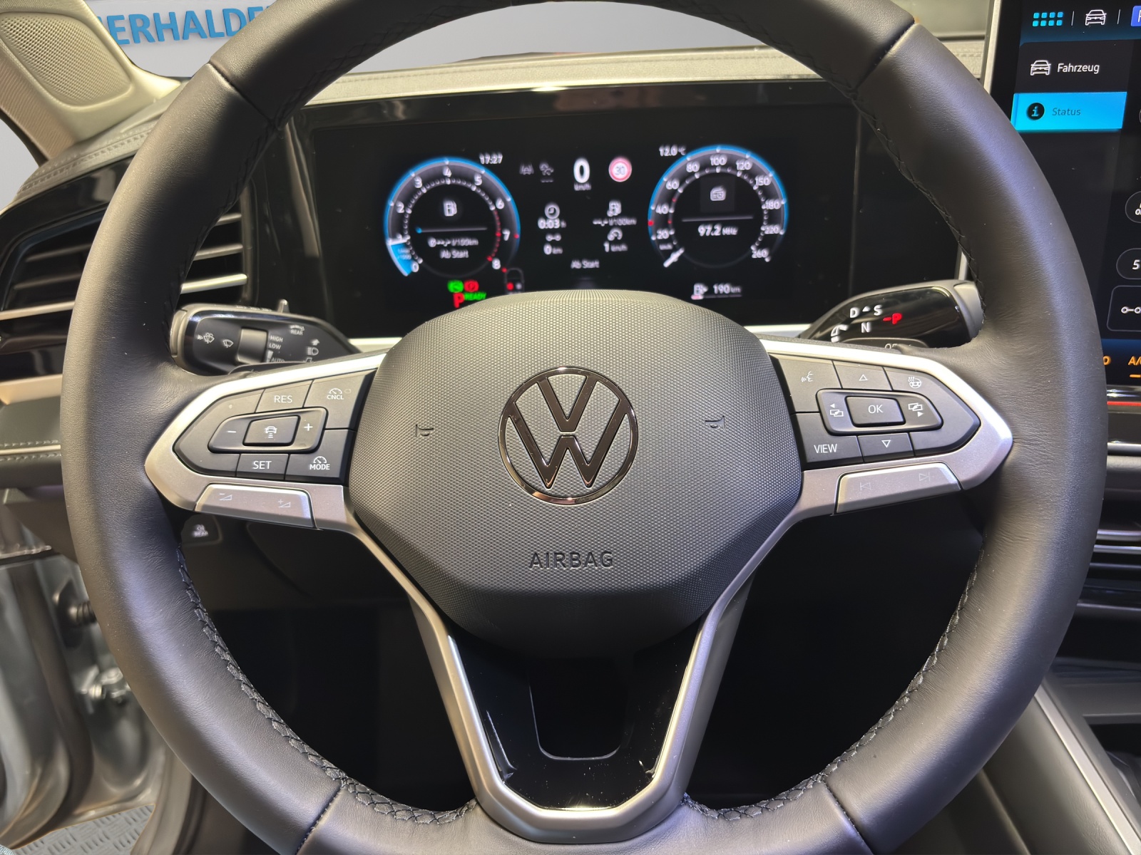 VW Passat Variant 1.5 eTSI evo2 Business DSG-image-6