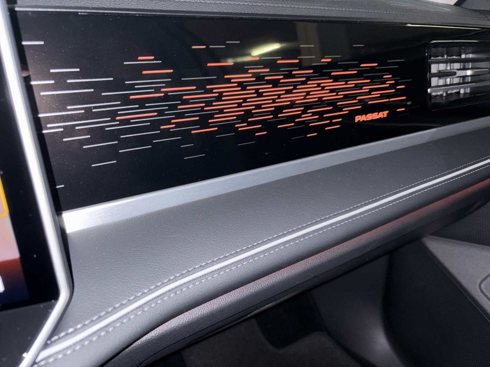 VW Passat Variant 1.5 eTSI evo2 Business DSG-image-23