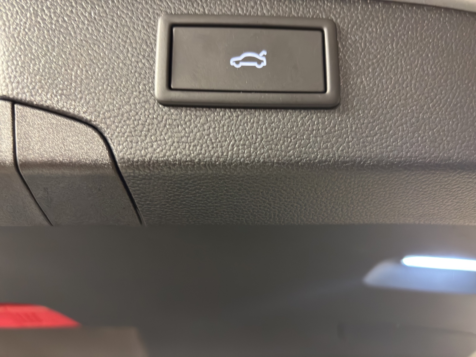 VW Passat Variant 1.5 eTSI evo2 Business DSG-image-13