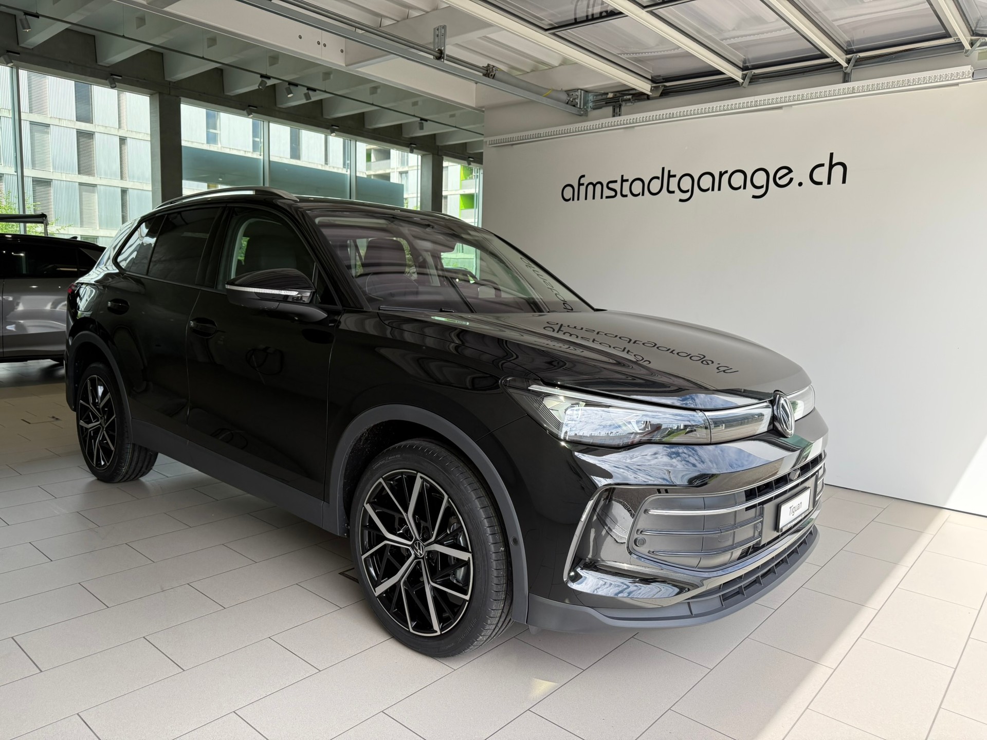 VW Tiguan 2.0 TSI DSG United 4Motion-image-0