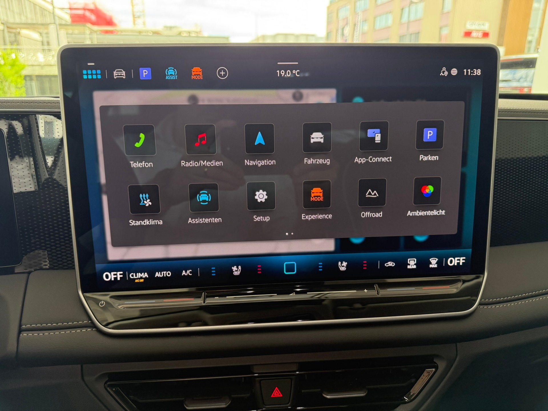 VW Tiguan 2.0 TSI DSG United 4Motion-image-12