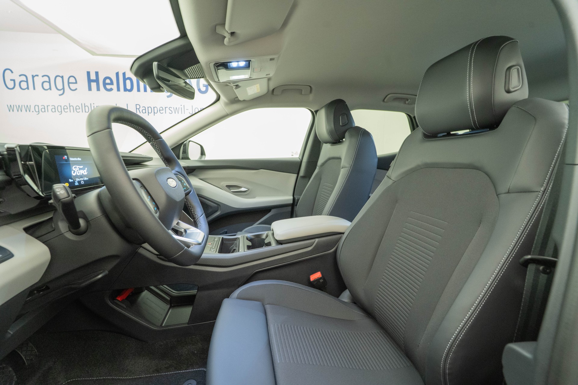 FORD Explorer Extended Range Premium AWD-image-7