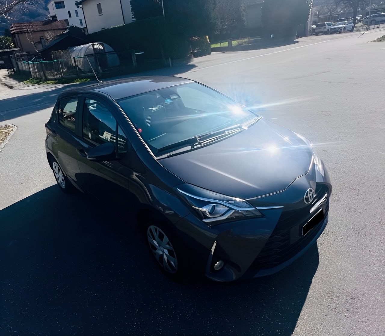 TOYOTA YARIS-image-3