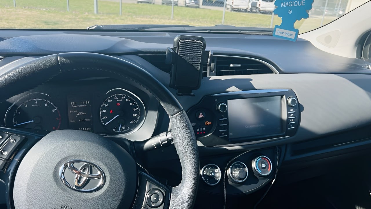 TOYOTA YARIS-image-4