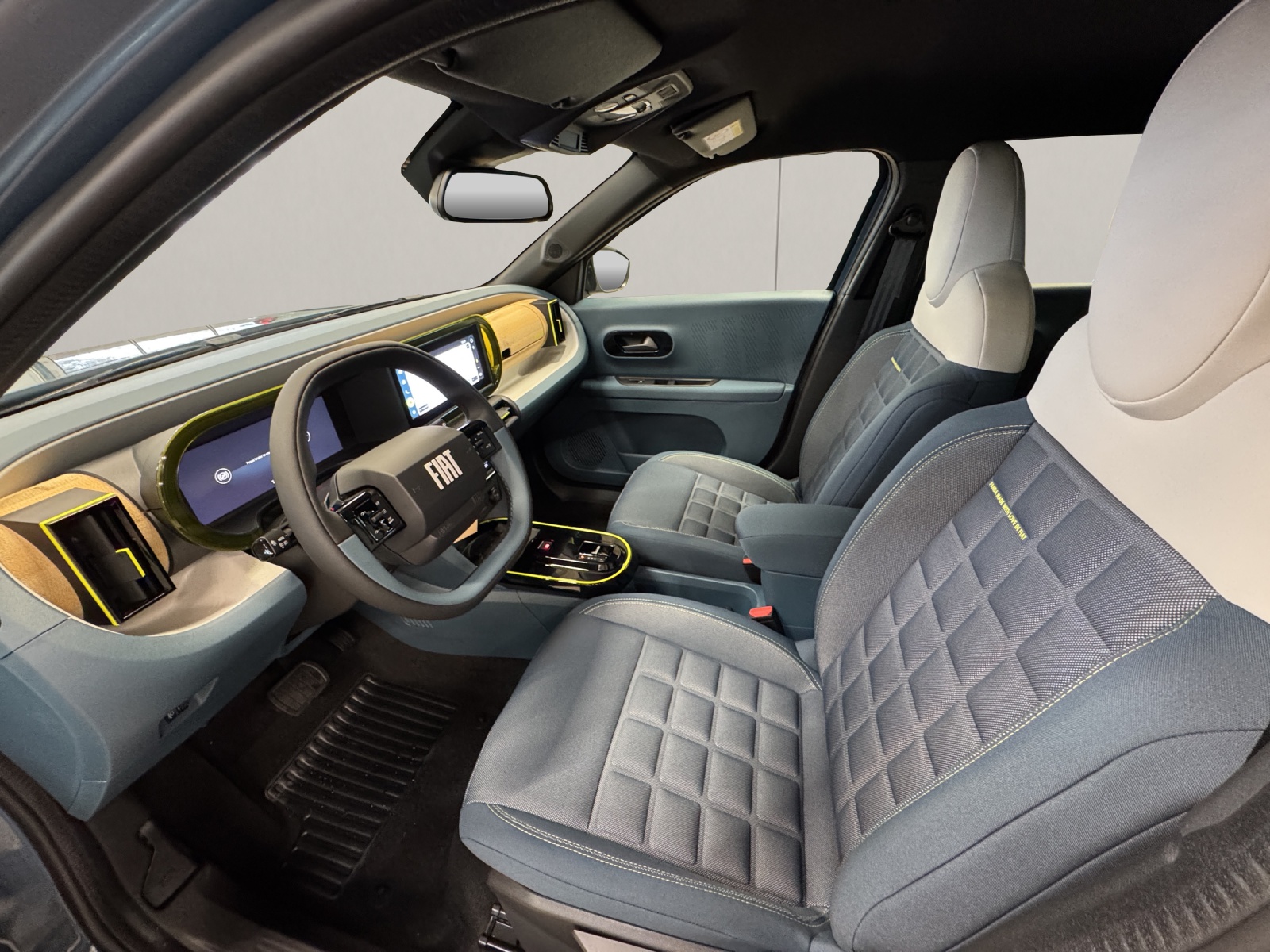 FIAT Grande Panda 1.2 Hybrid La Prima-image-14