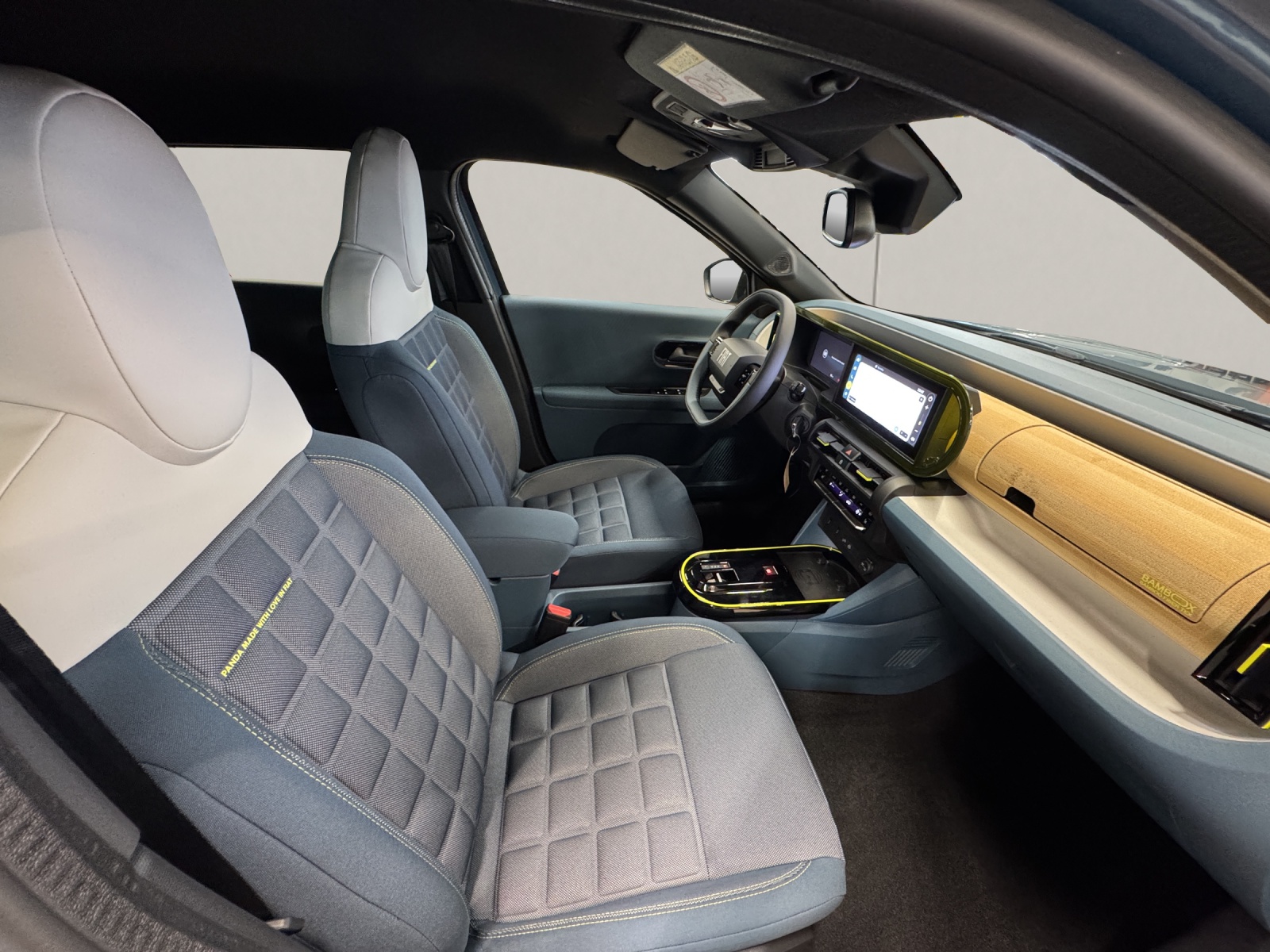 FIAT Grande Panda 1.2 Hybrid La Prima-image-9