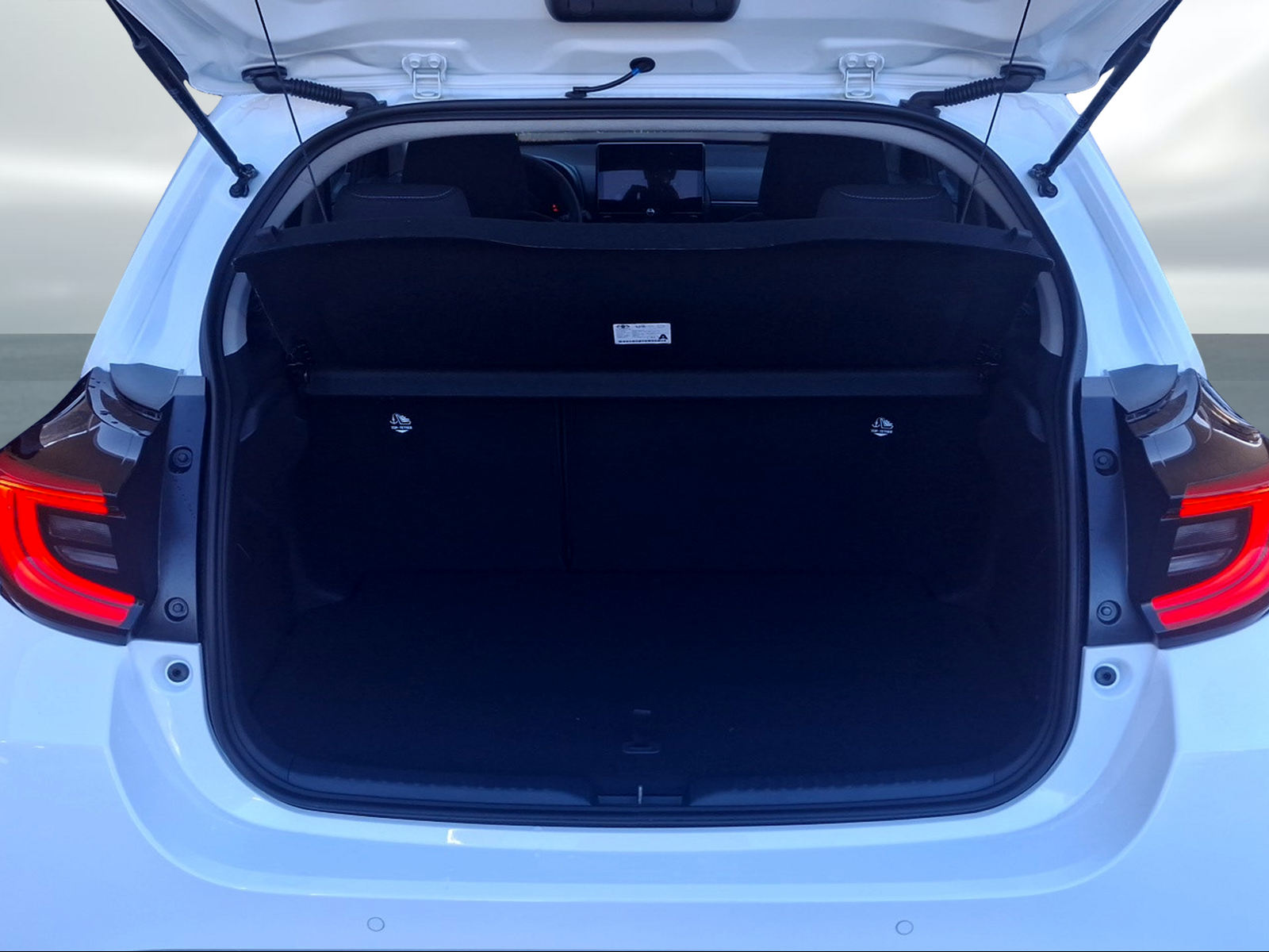 TOYOTA Yaris 1.5 Trend e-CVT-image-12
