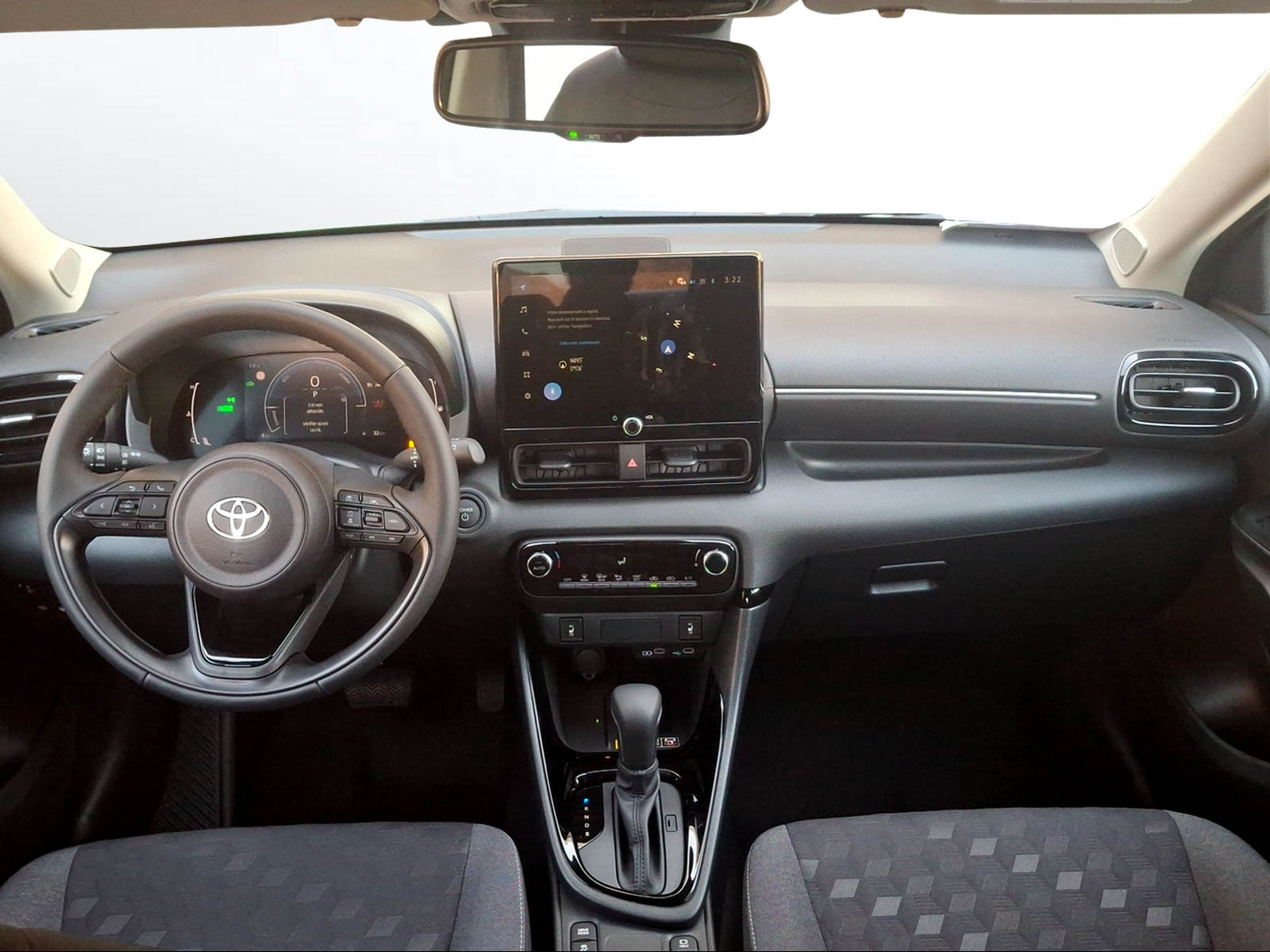 TOYOTA Yaris 1.5 Trend e-CVT-image-8