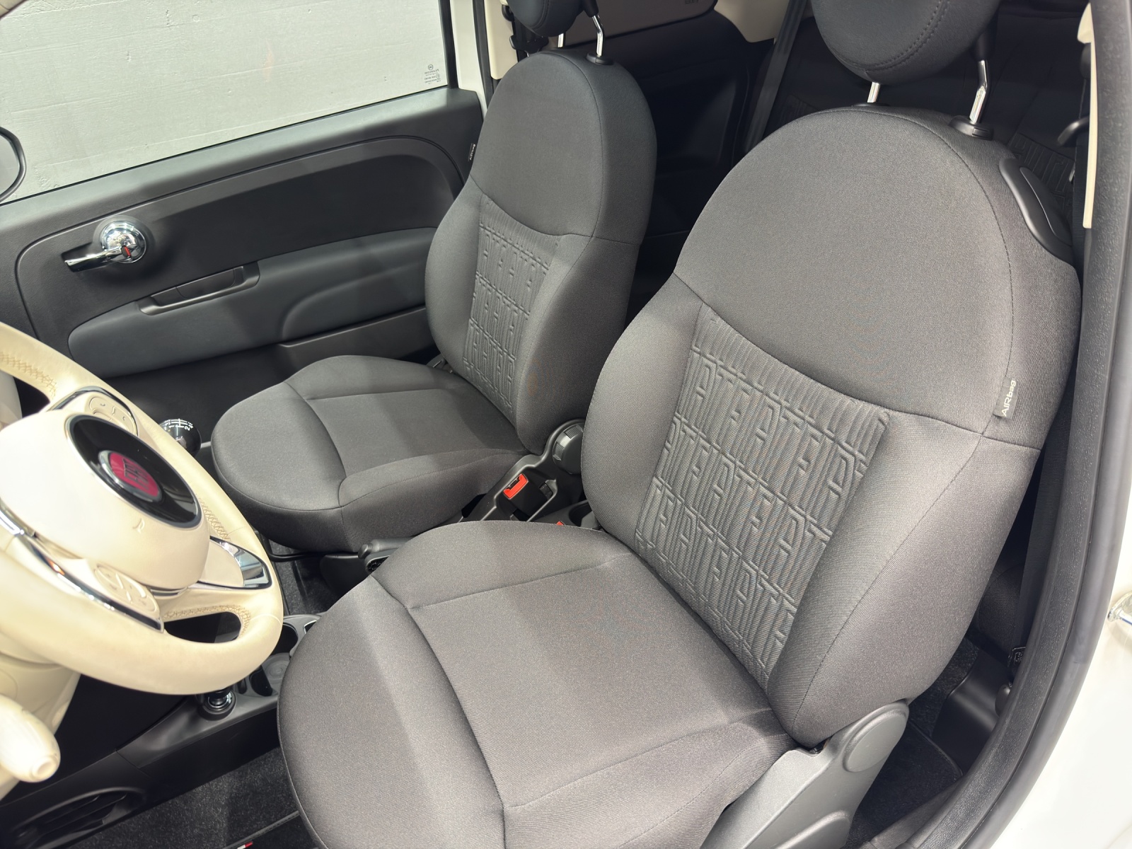 FIAT 500 1.0 Hybrid Lounge-image-12